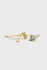 Gold birthstone zodiac earrings / Apr - Diamond