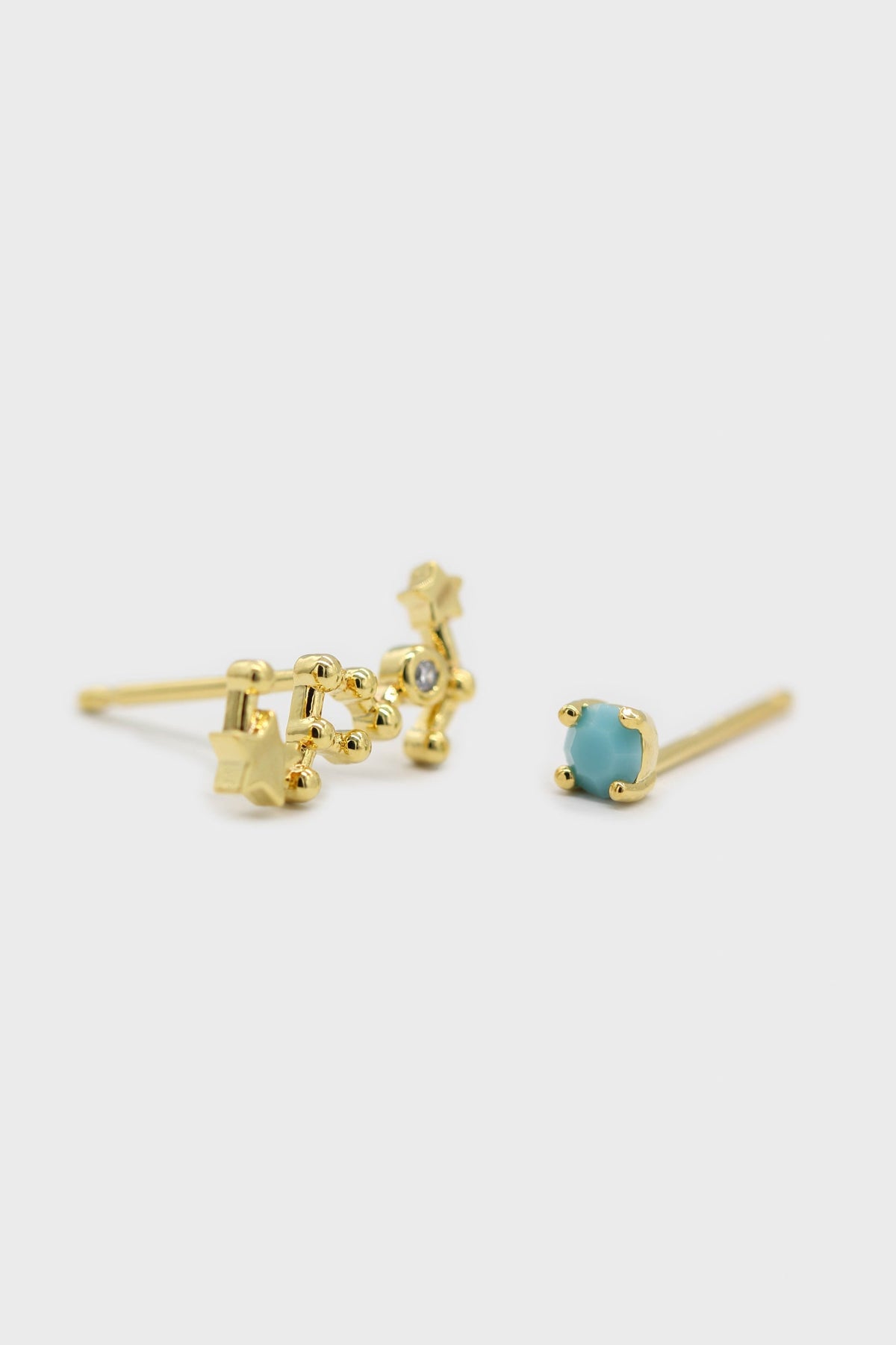 Gold birthstone zodiac earrings / Dec - Turquoise