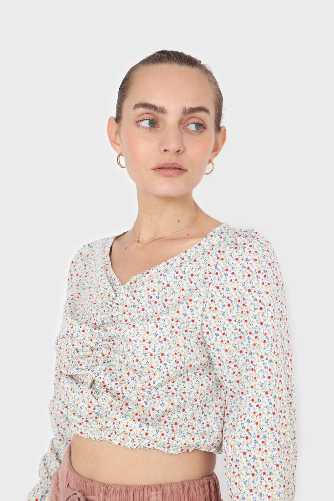 Ivory floral ruched front long sleeved blouse