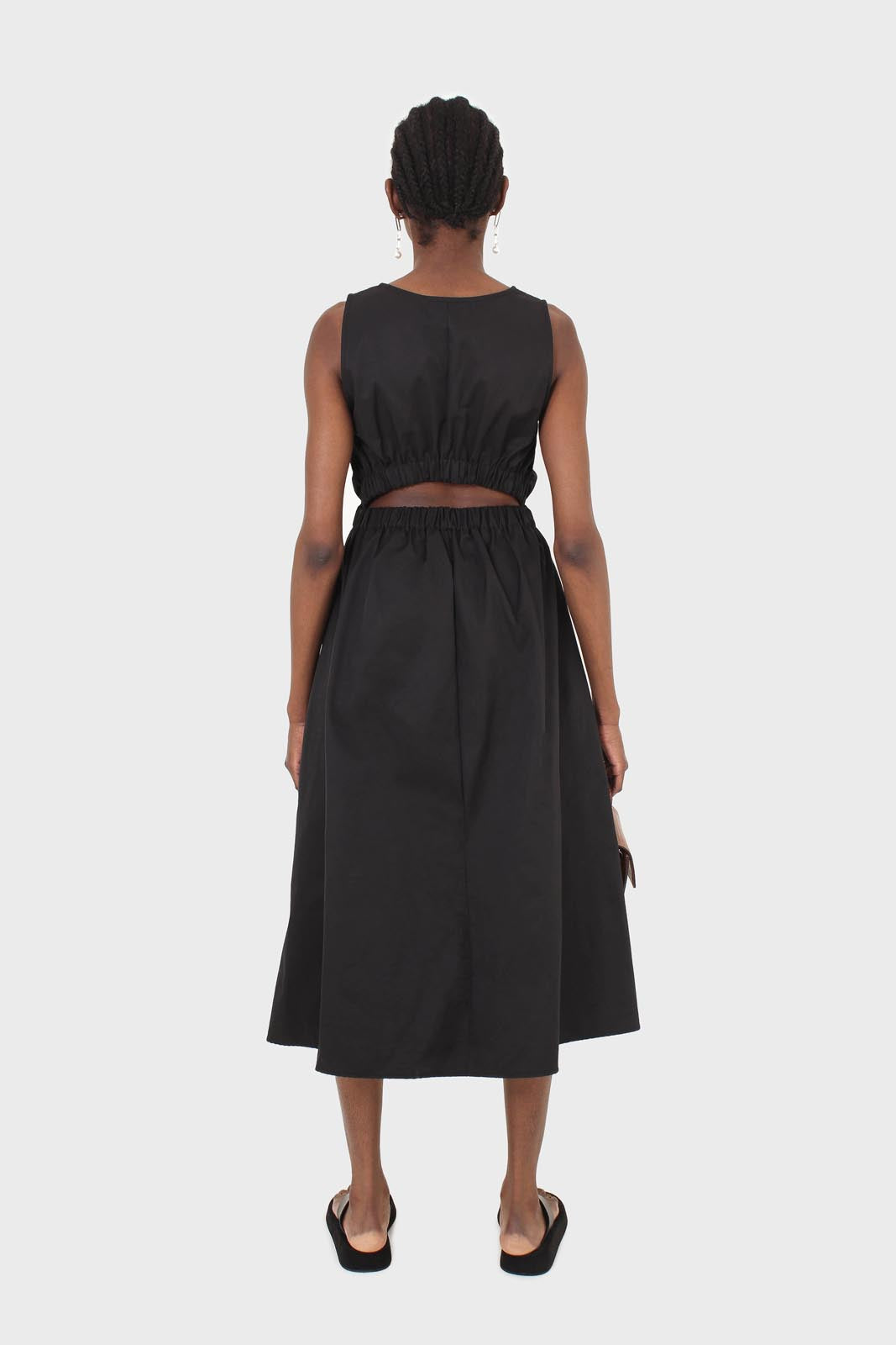 Black sleeveless flare open back maxi dress