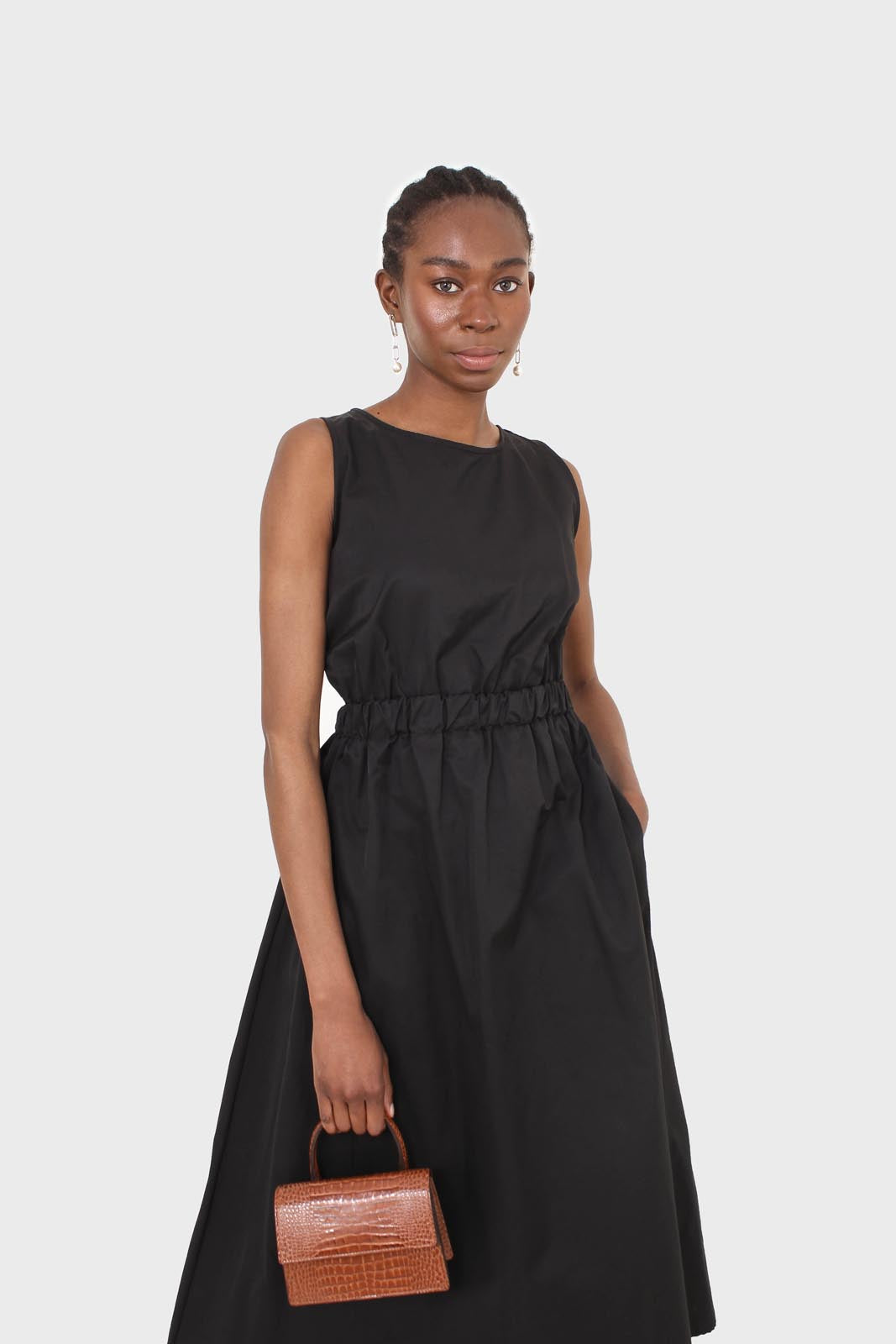Black sleeveless flare open back maxi dress