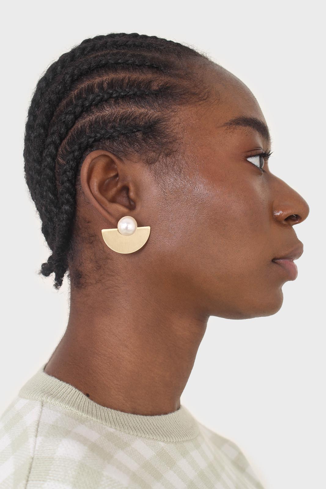 Gold giant pearl fan earrings