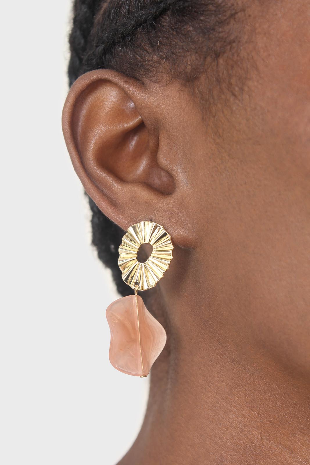 Gold ridged drop pink enamel circle earrings