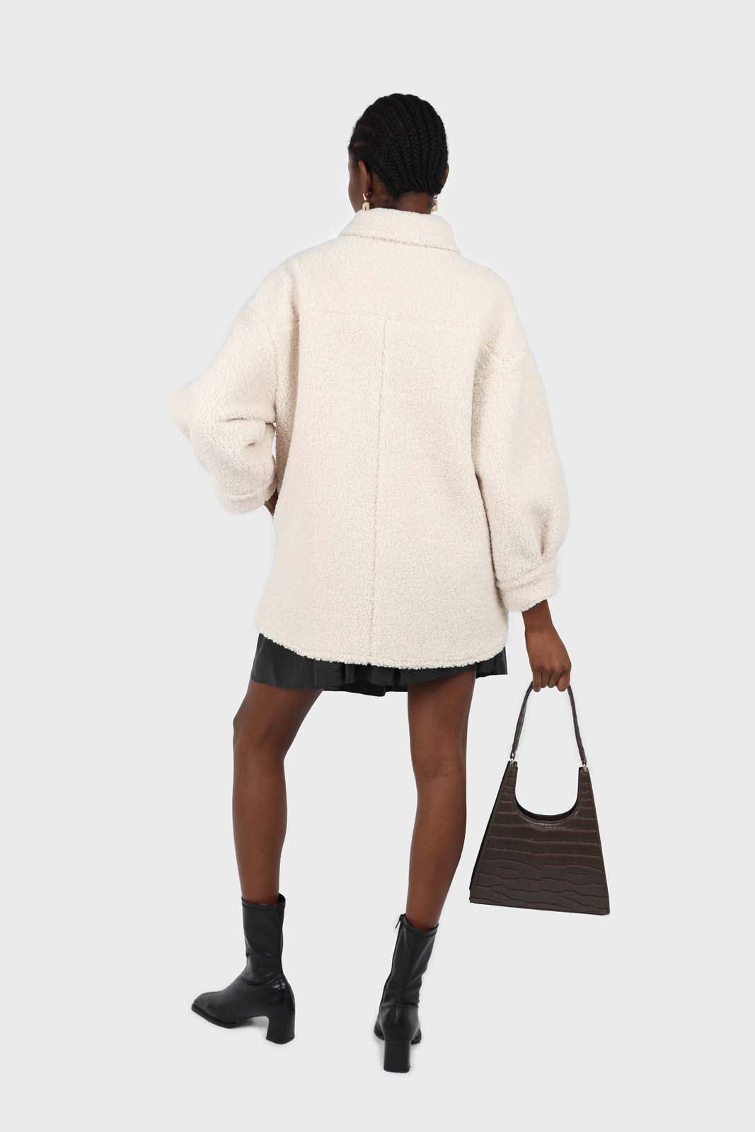 Brown croc skin triangle shoulder bag with chain handle
