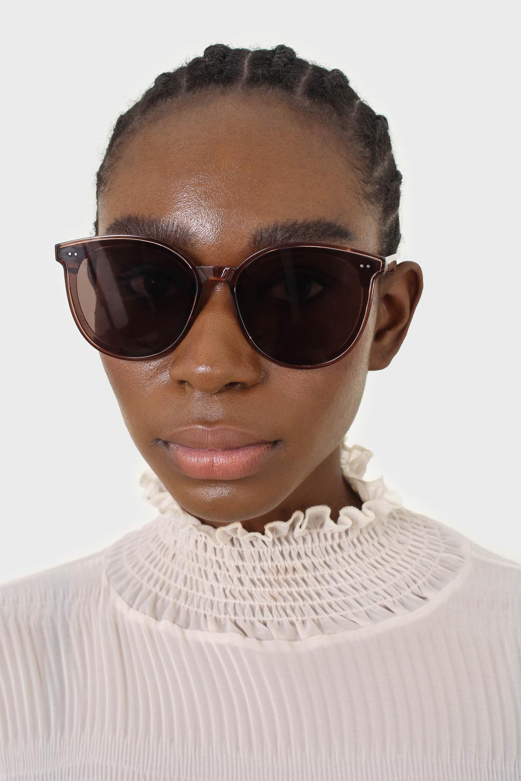 Burgundy thick frame classic round sunglasses