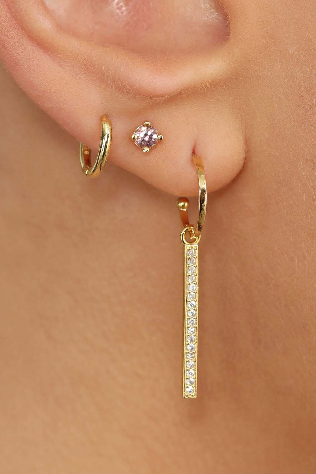 Gold simple hoop single huggie earring - 4mm