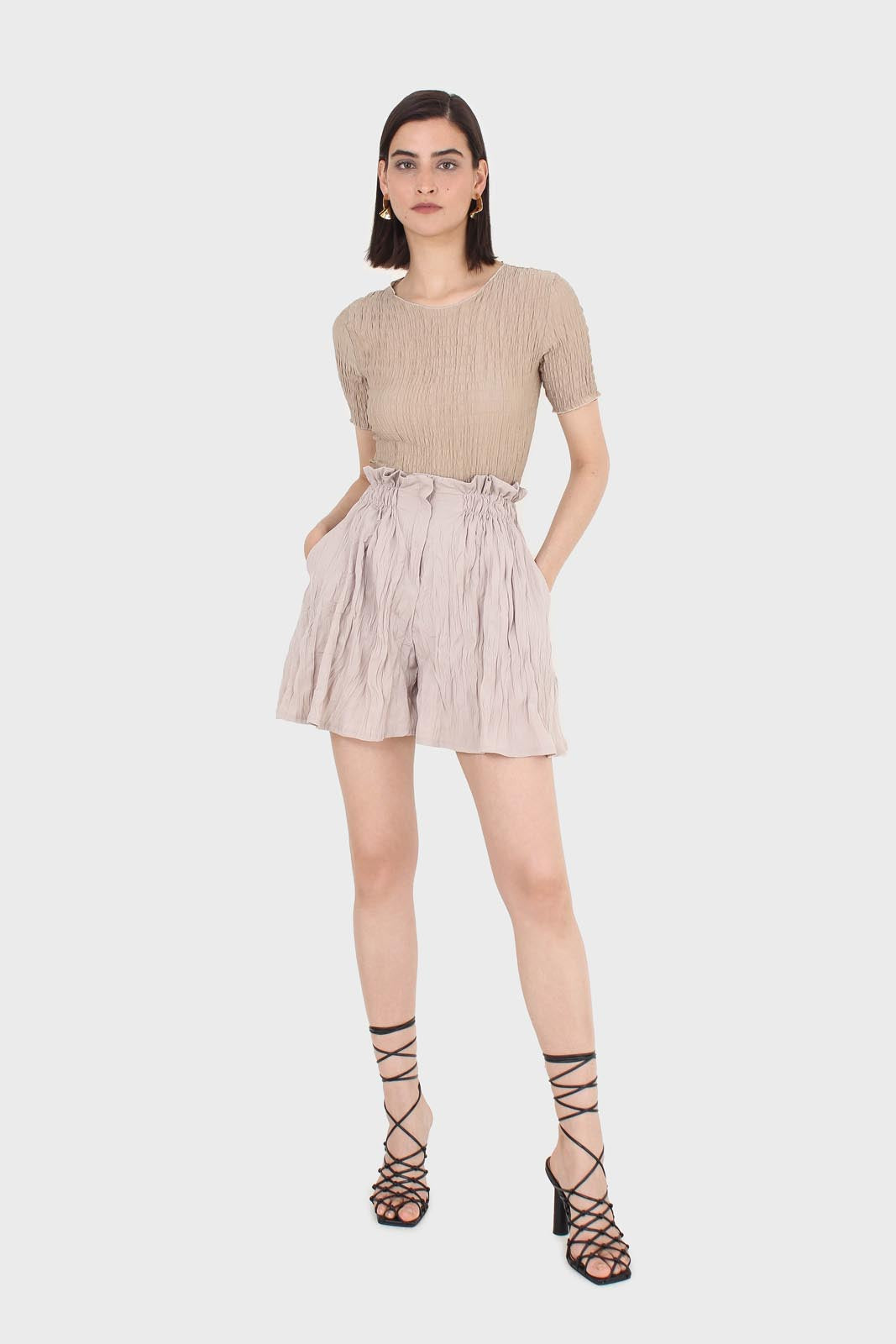 Beige silky wrinkle shorts