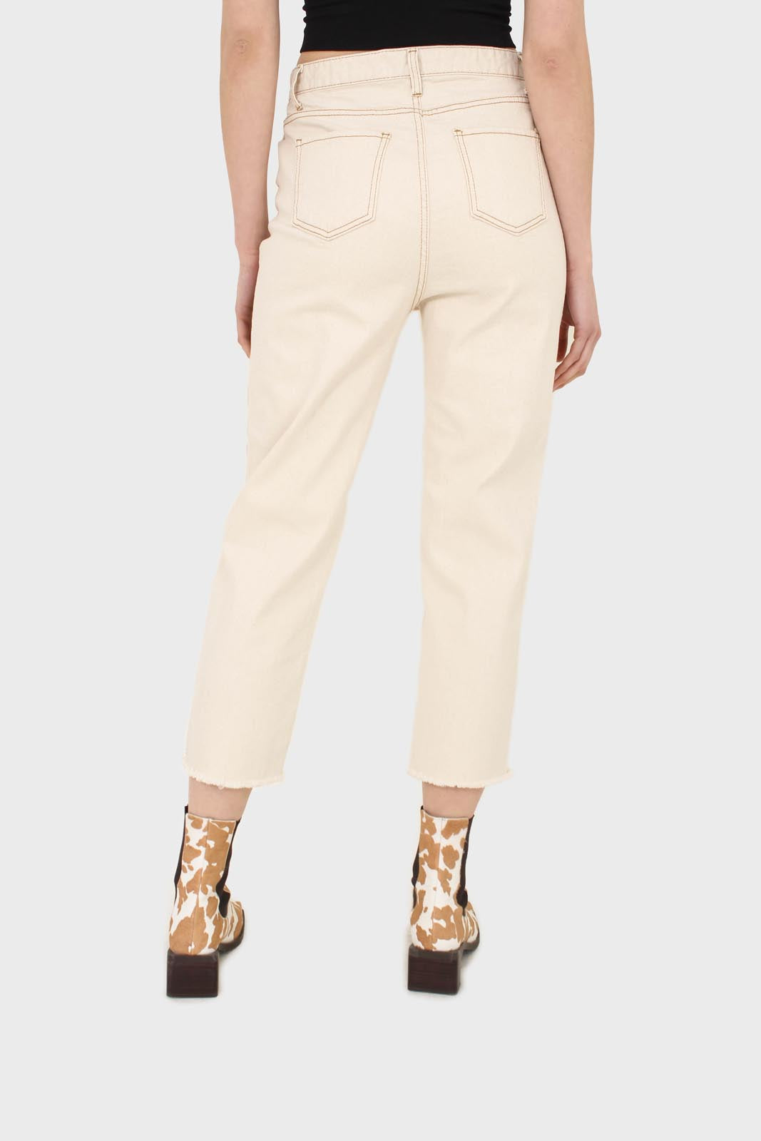 Ivory and beige contrast stitch jeans - 957