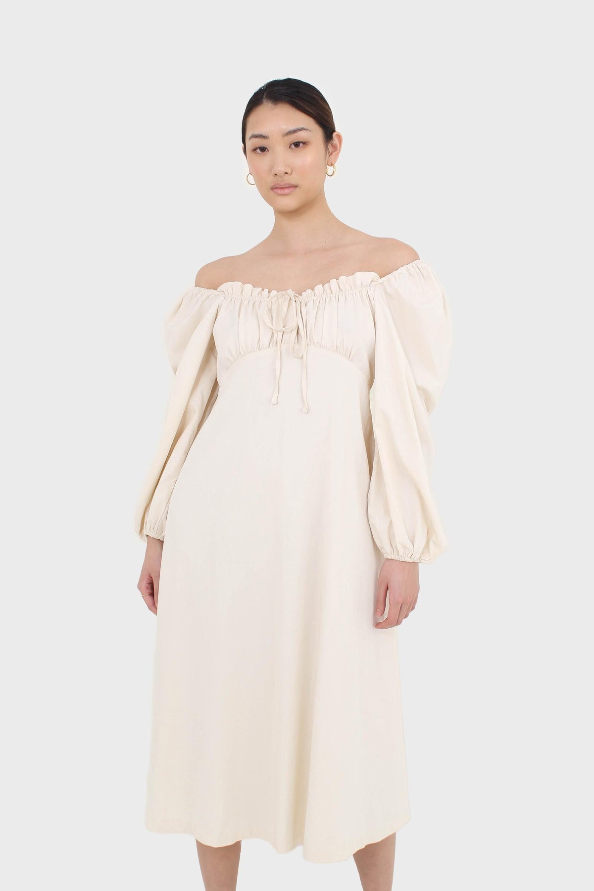 Ivory off shoulder cinched waist peasant dress