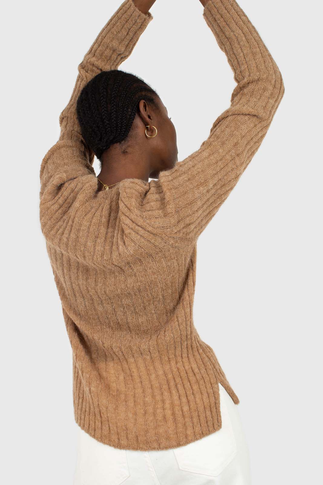Brown alpaca blended sweater