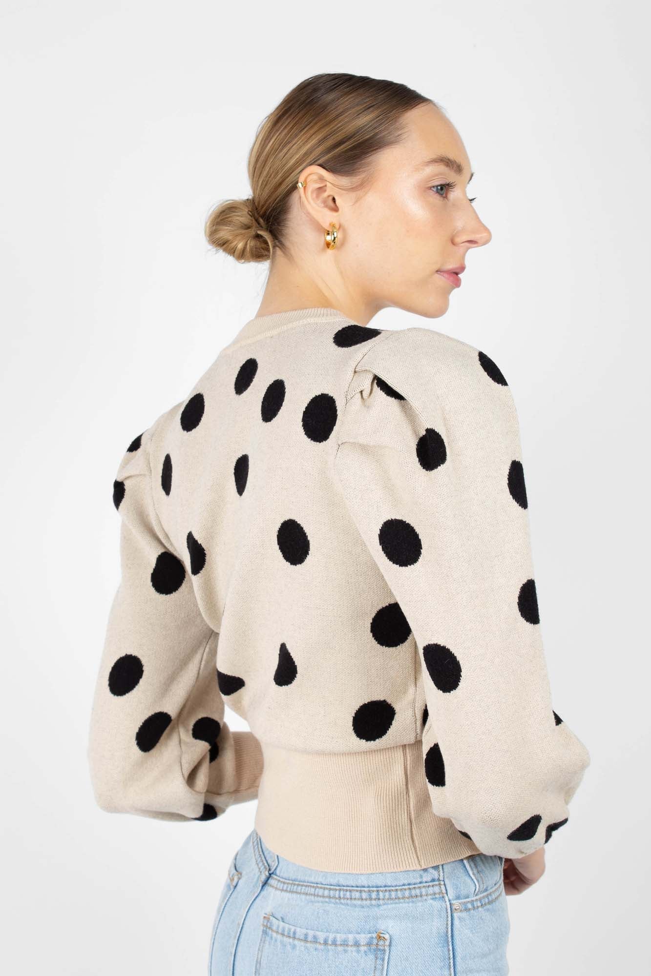 Beige and black polka dot puff sleeved jumper