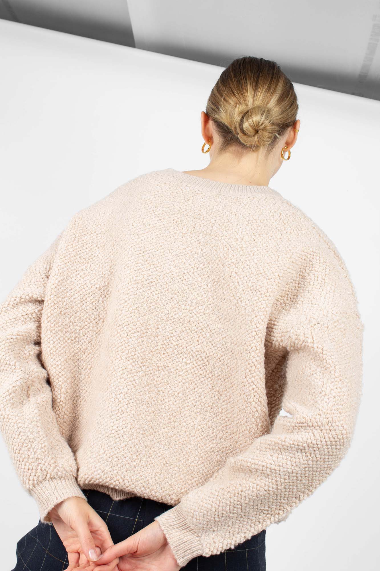 Ivory poodle textured V-neck jumper