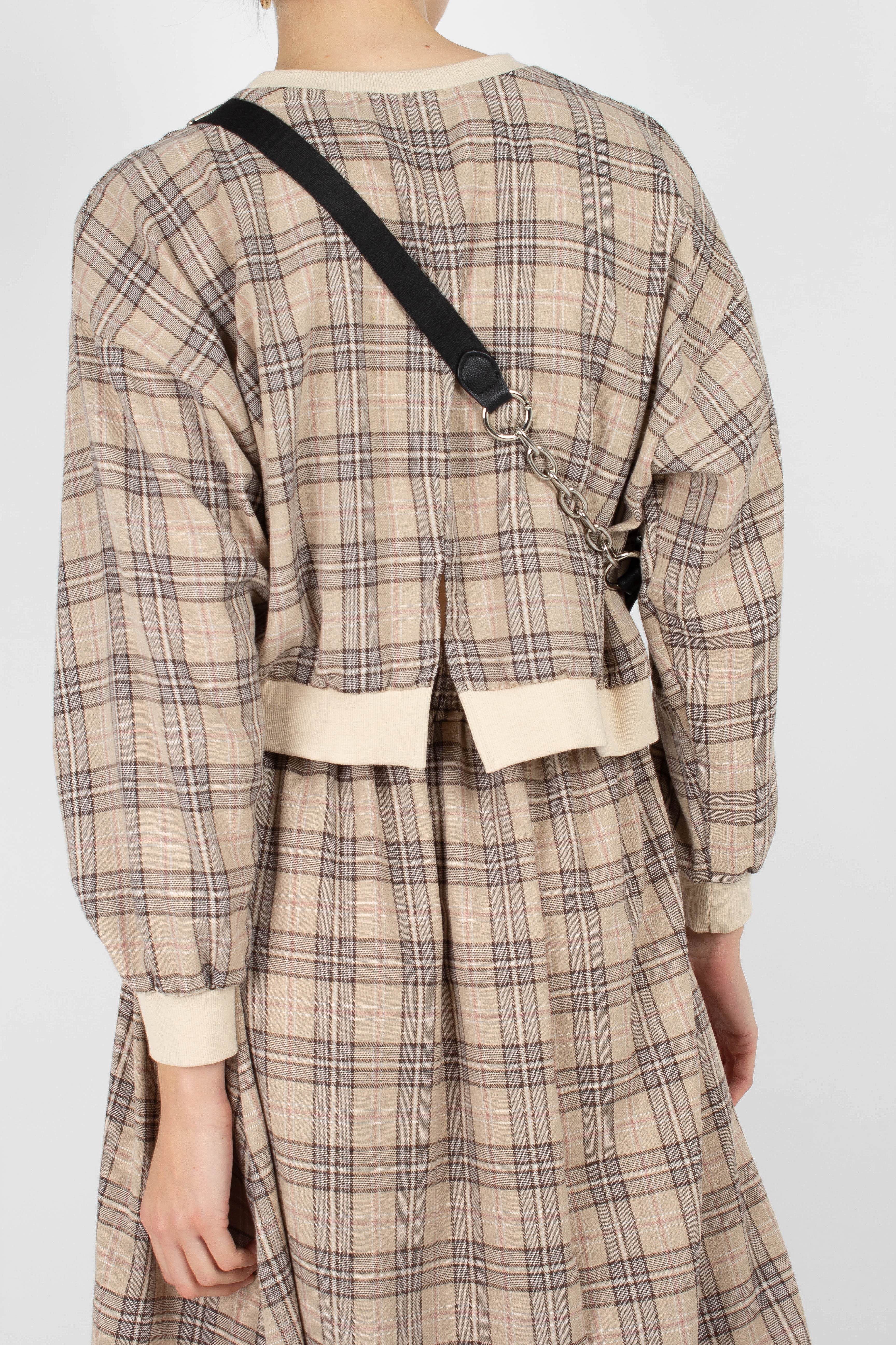 Beige and brown checked sweatshirt