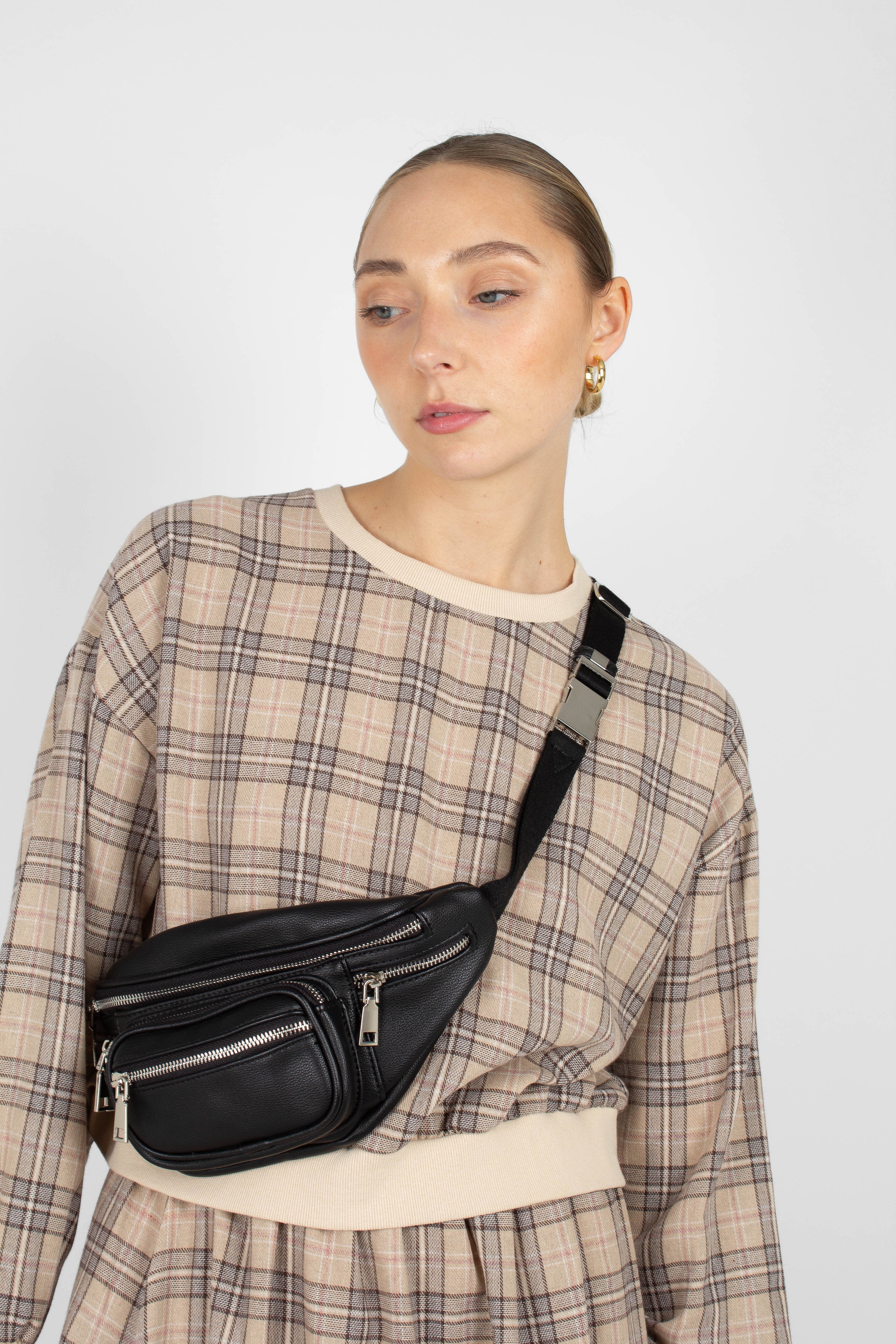 Beige and brown checked sweatshirt