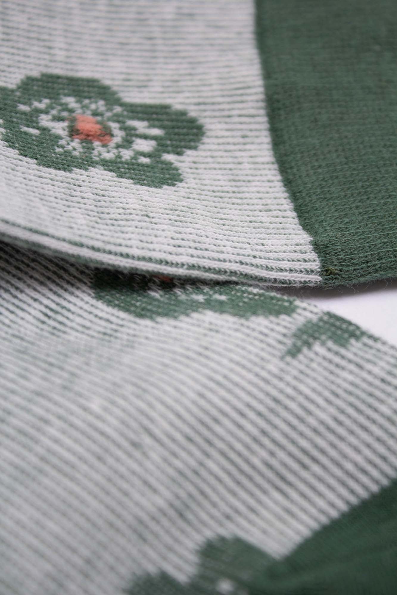 Green jacquard flower socks