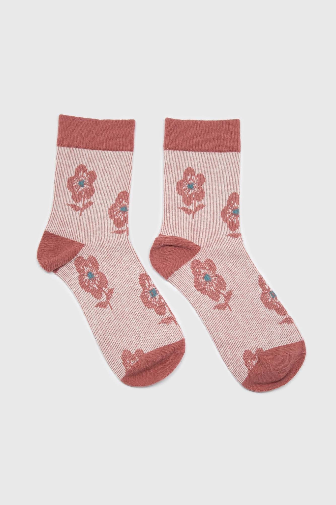 Pink jacquard flower socks
