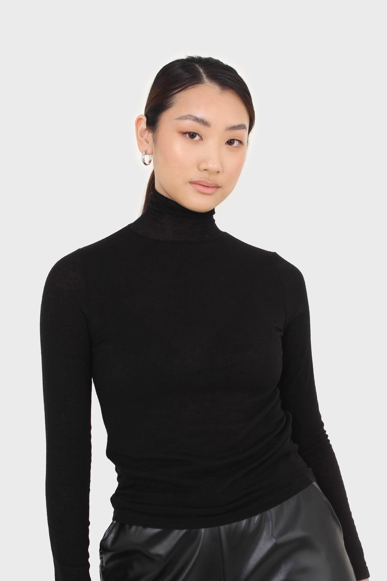 Black wool blended thin turtleneck top