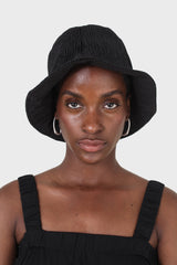 Black wrinkle velvet reversible bucket hat