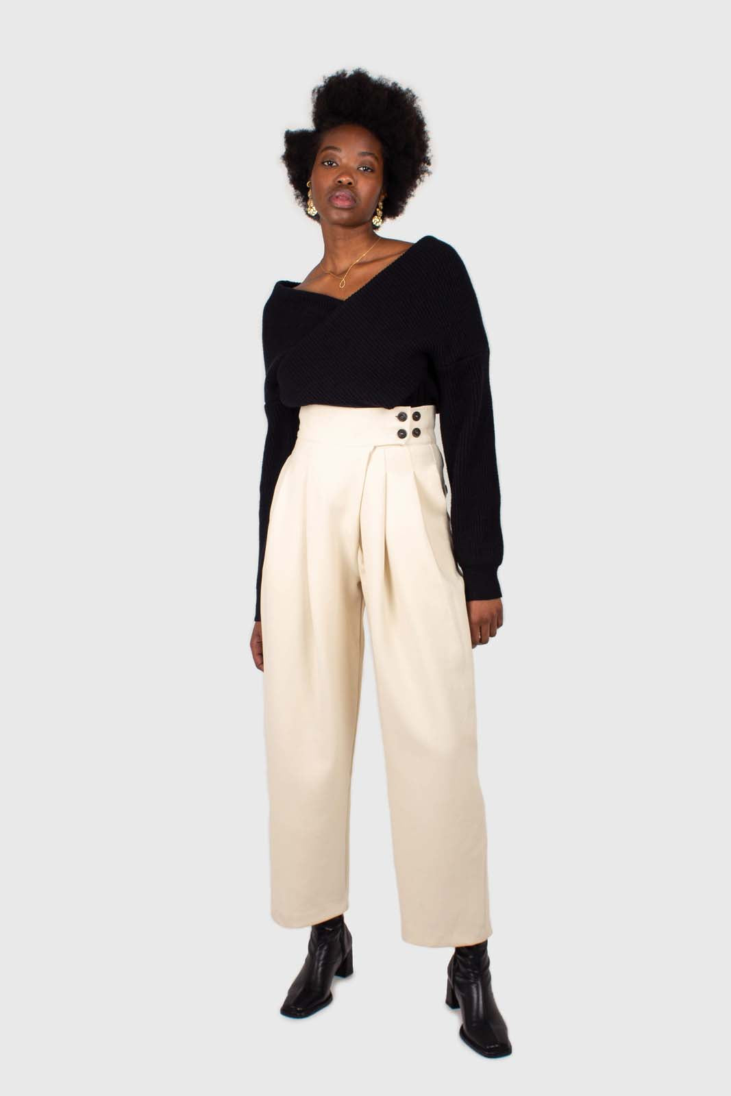 Cream double side button loose fit trousers