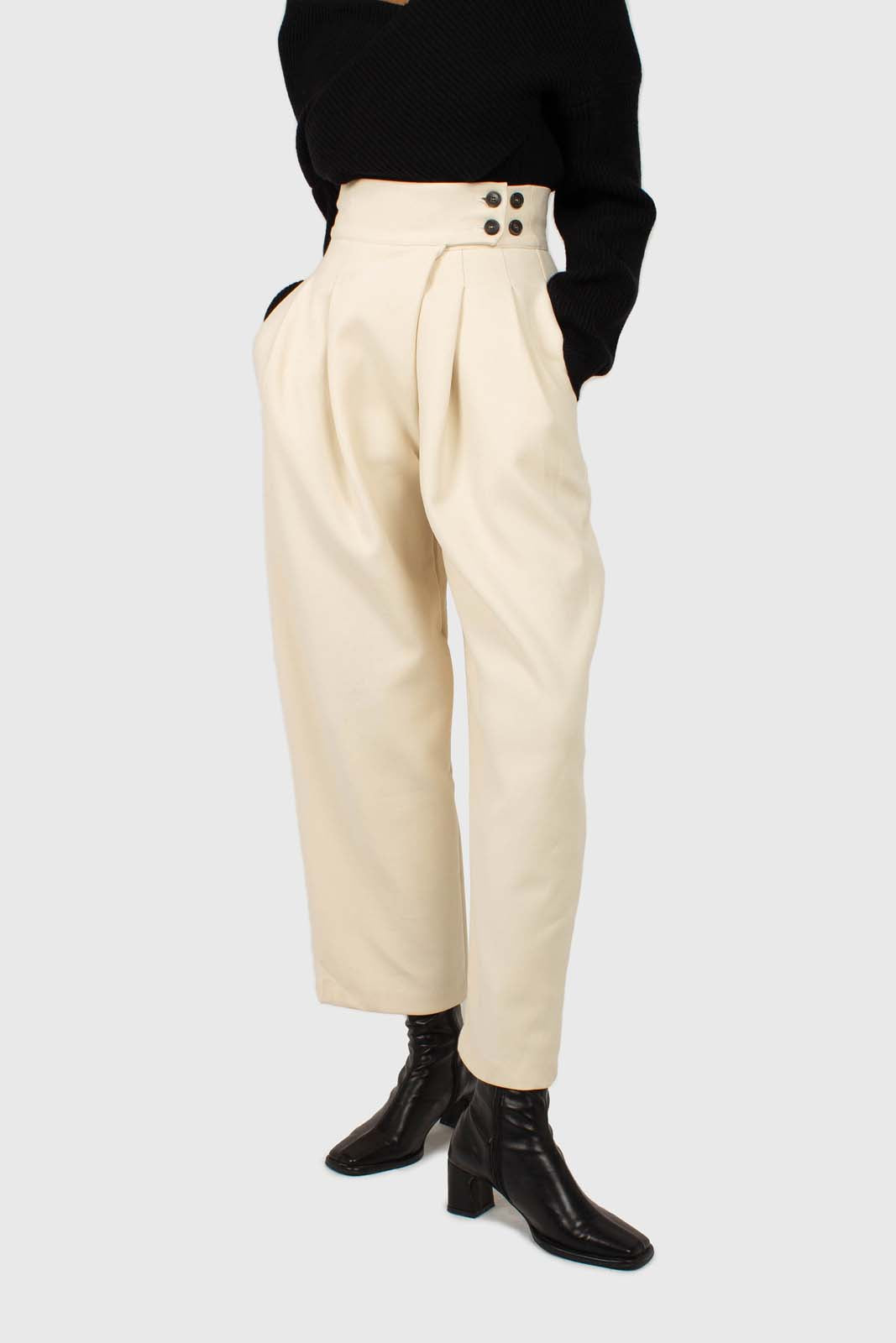 Cream double side button loose fit trousers