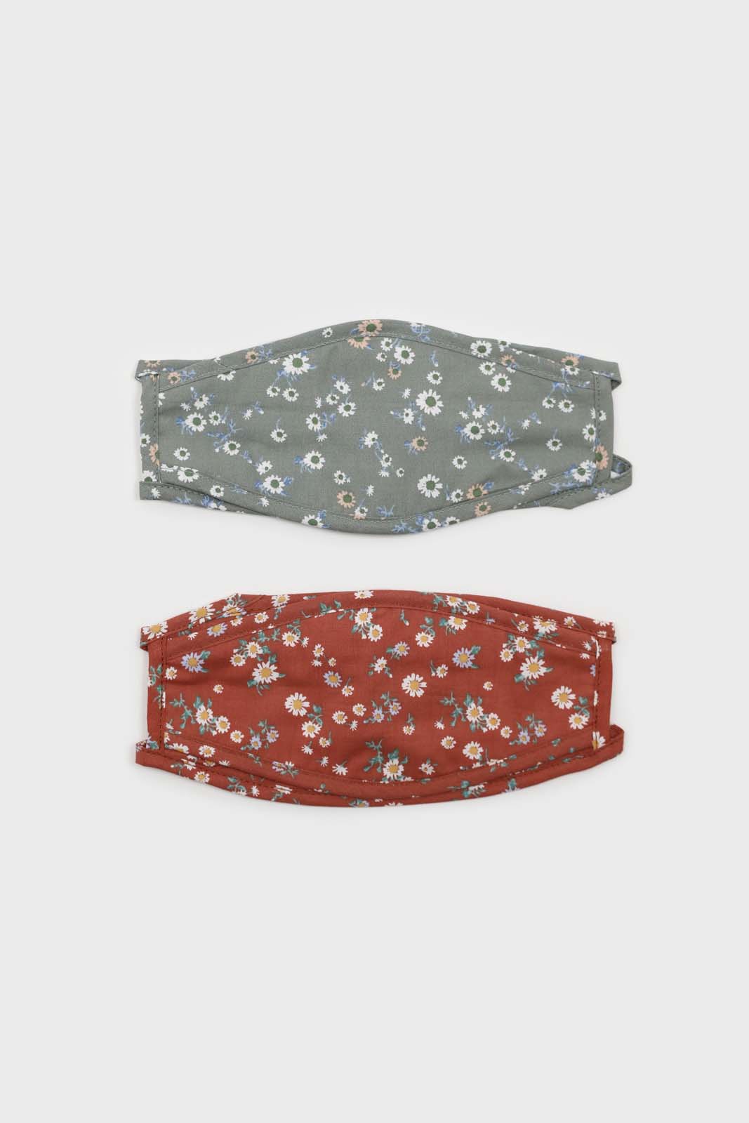 Khaki and white wild daisy print face mask