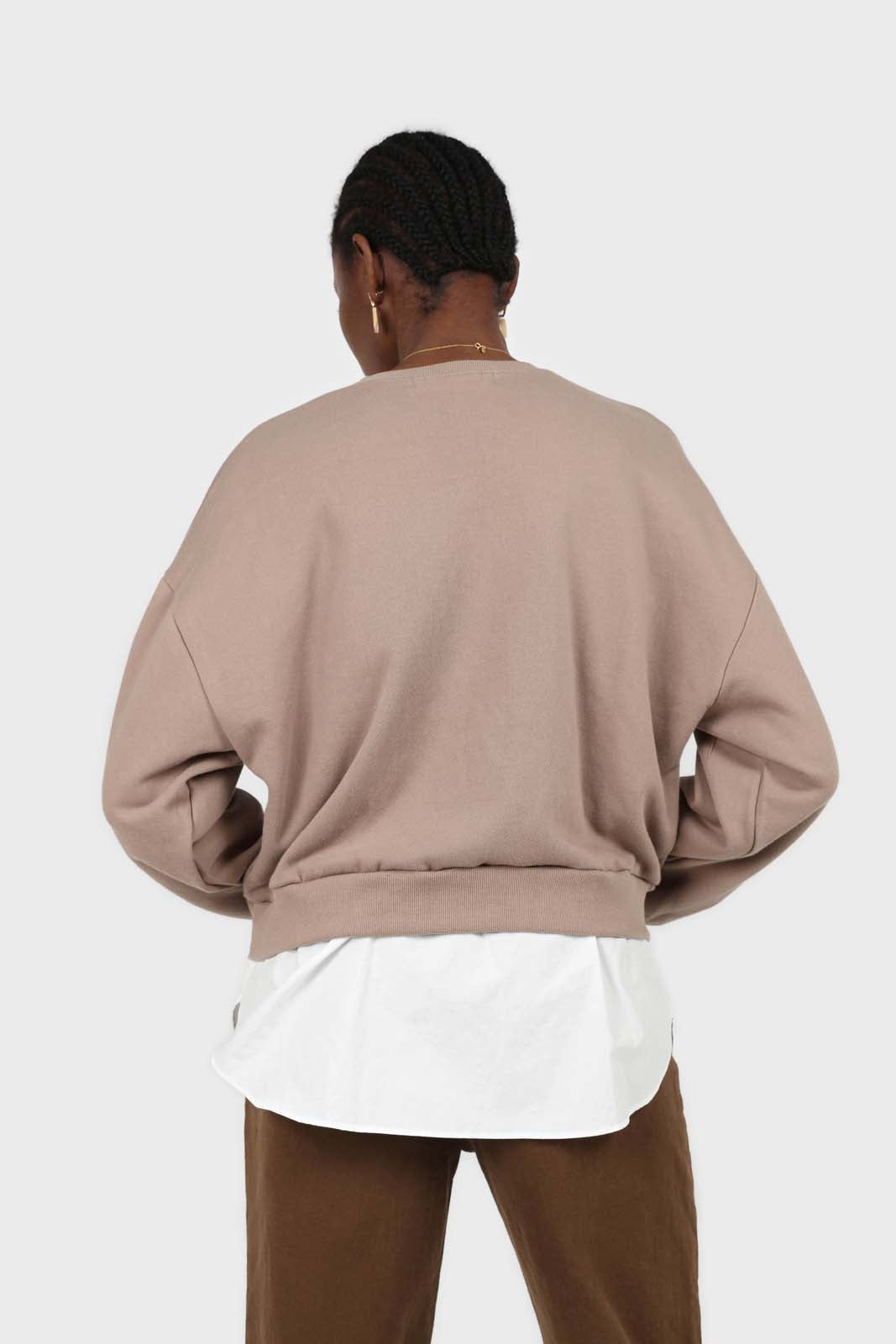 Pale brown white hem layered sweatshirt