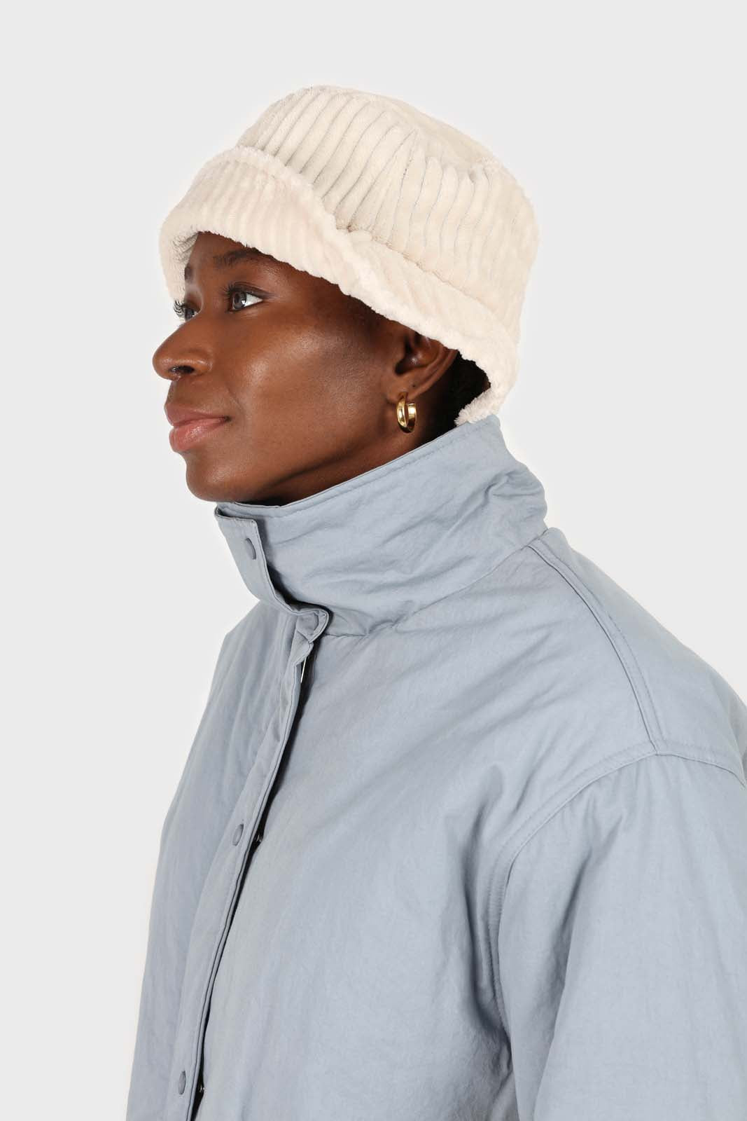 Ivory large ribbed bucket hat