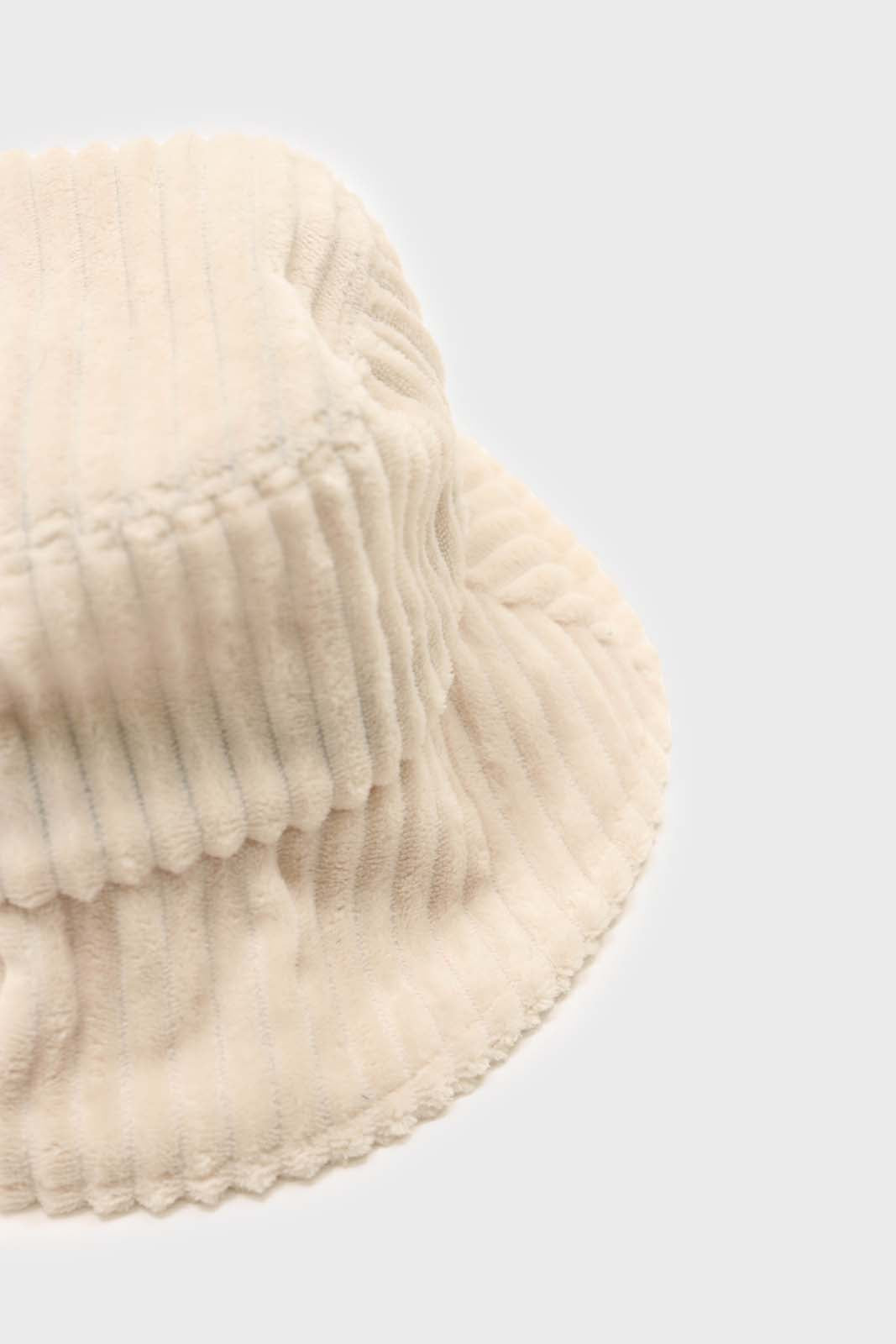 Ivory large ribbed bucket hat