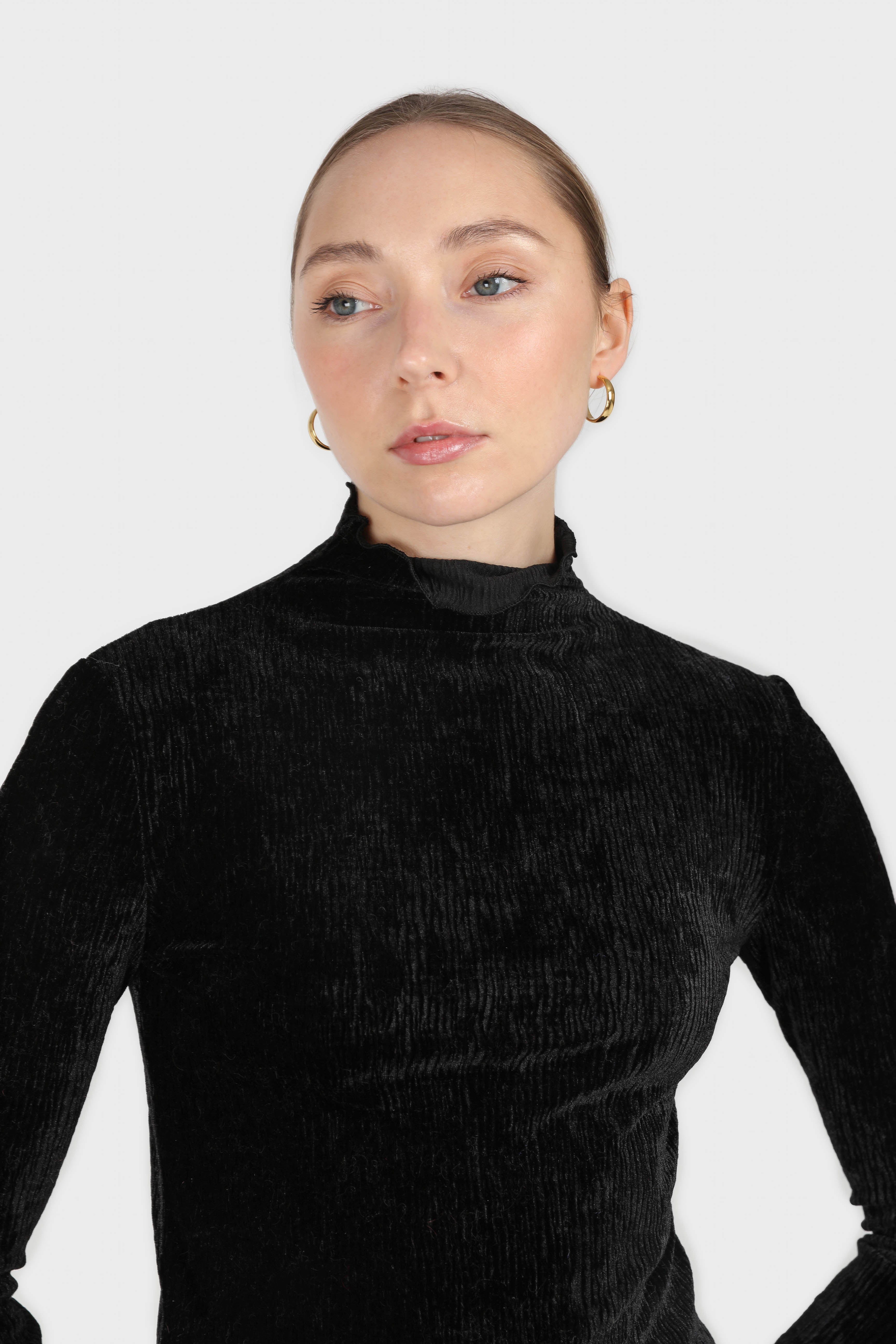 Black wrinkle velvet turtleneck top