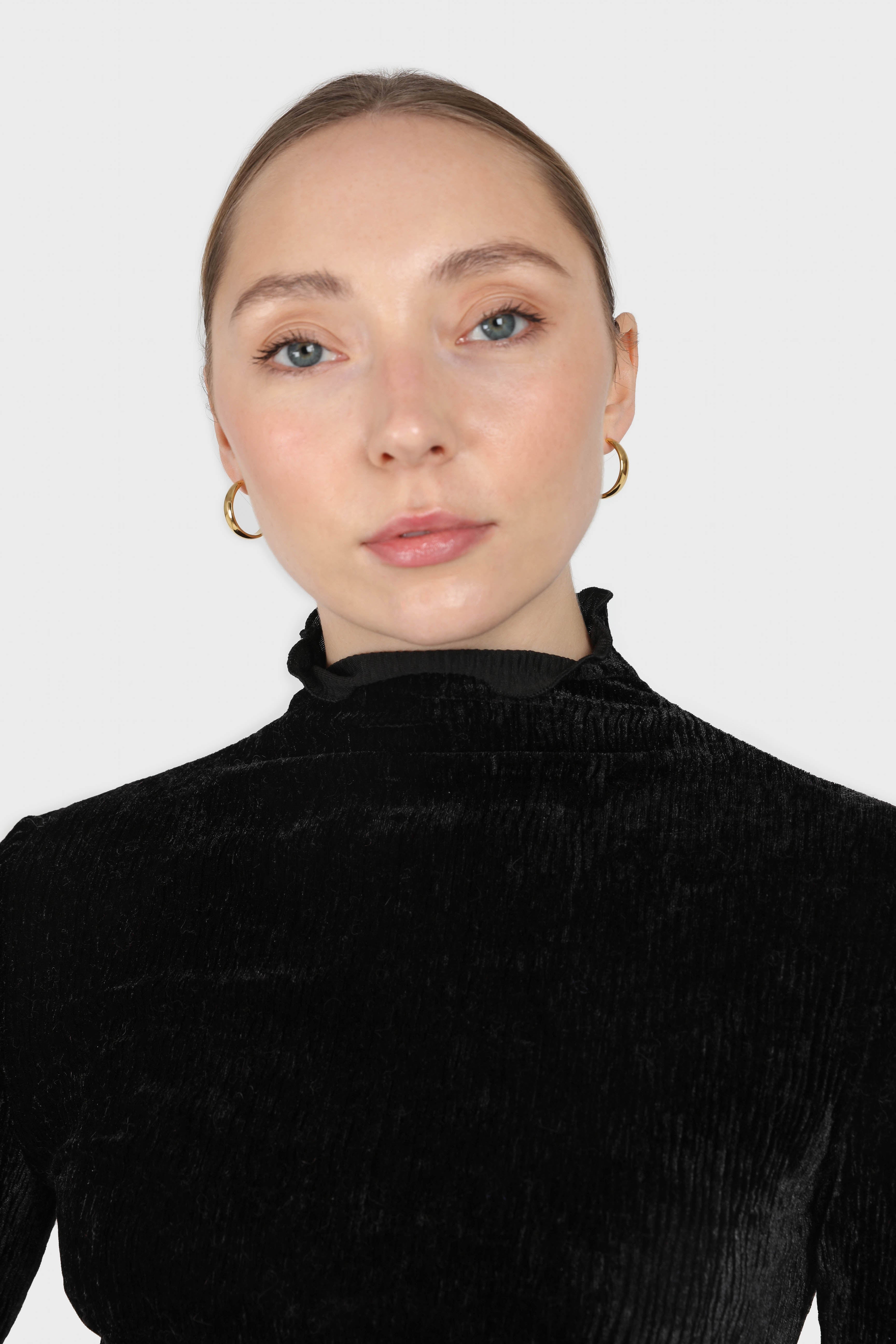 Black wrinkle velvet turtleneck top