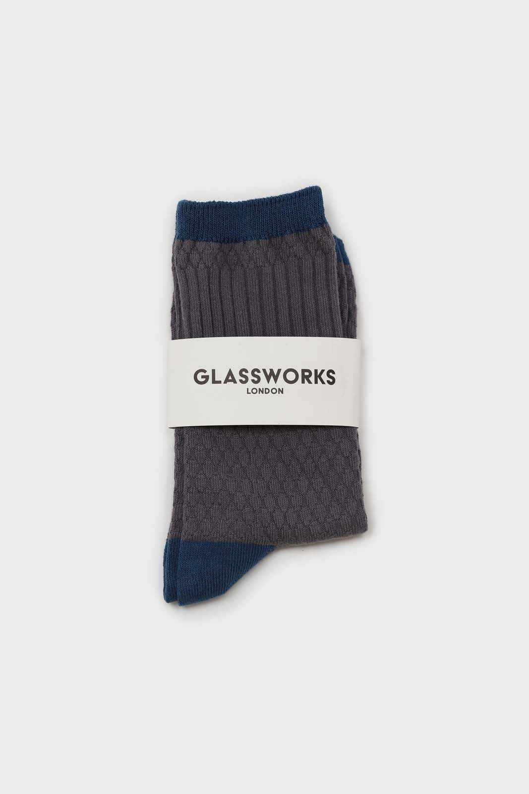 Grey textured diamond blue trim socks