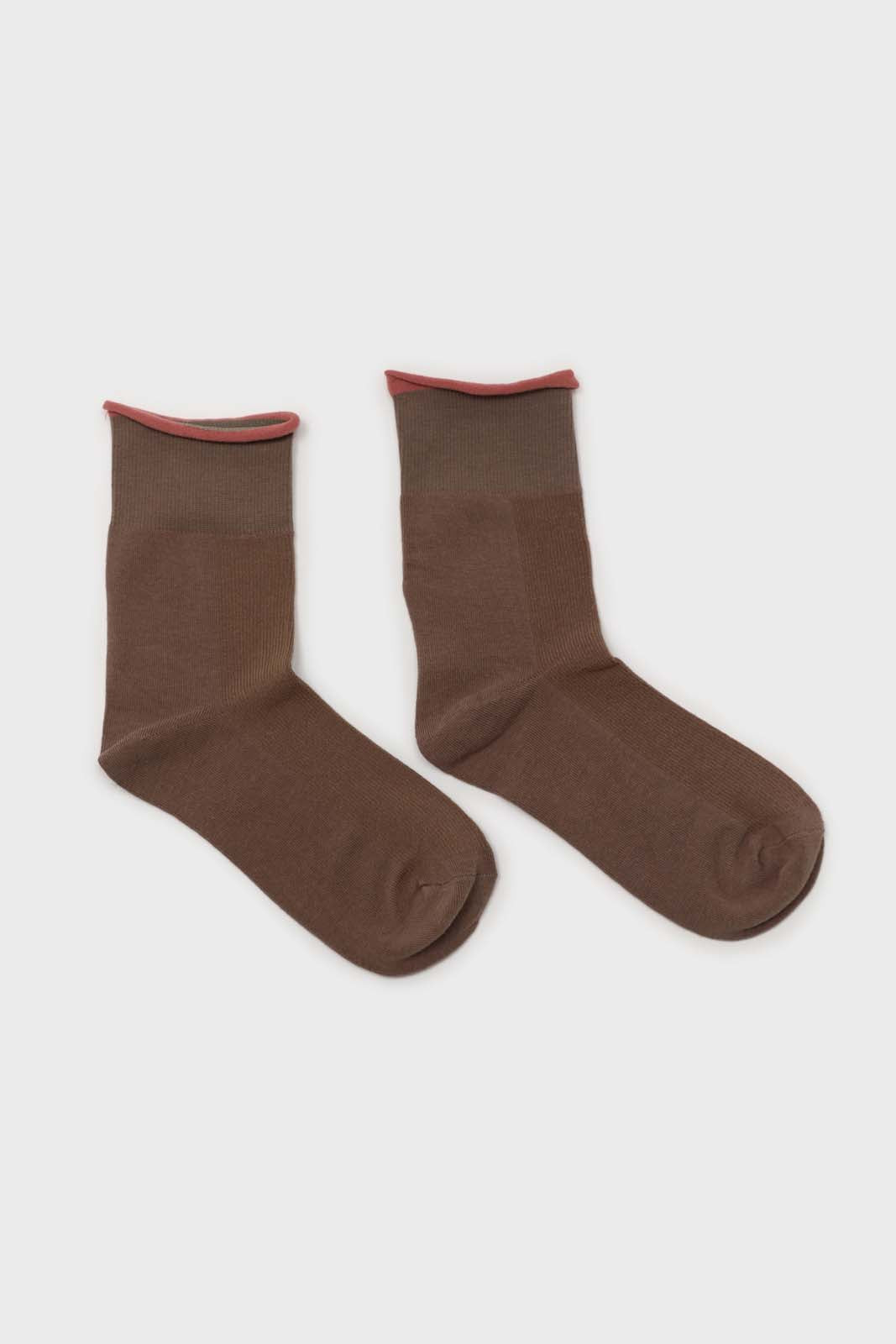 Dark beige and pink rolled trim socks