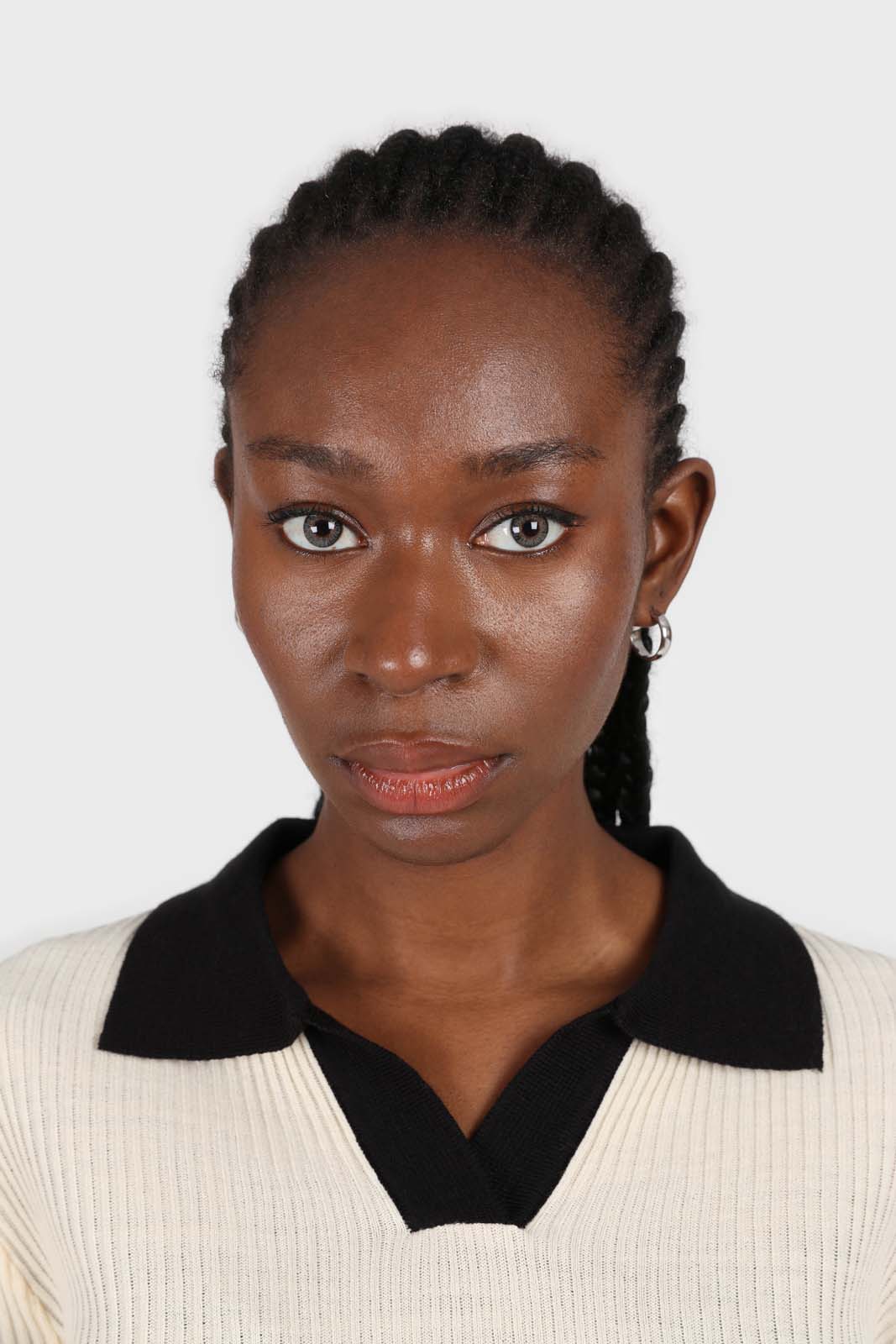 Ivory and black contrast collar knit top