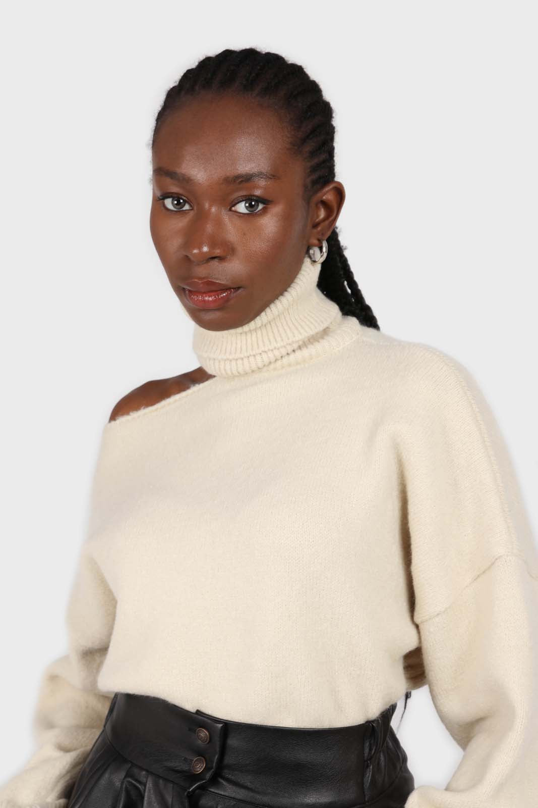 Beige slit neck turtleneck jumper