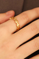 Gold thick connecting hearts ring