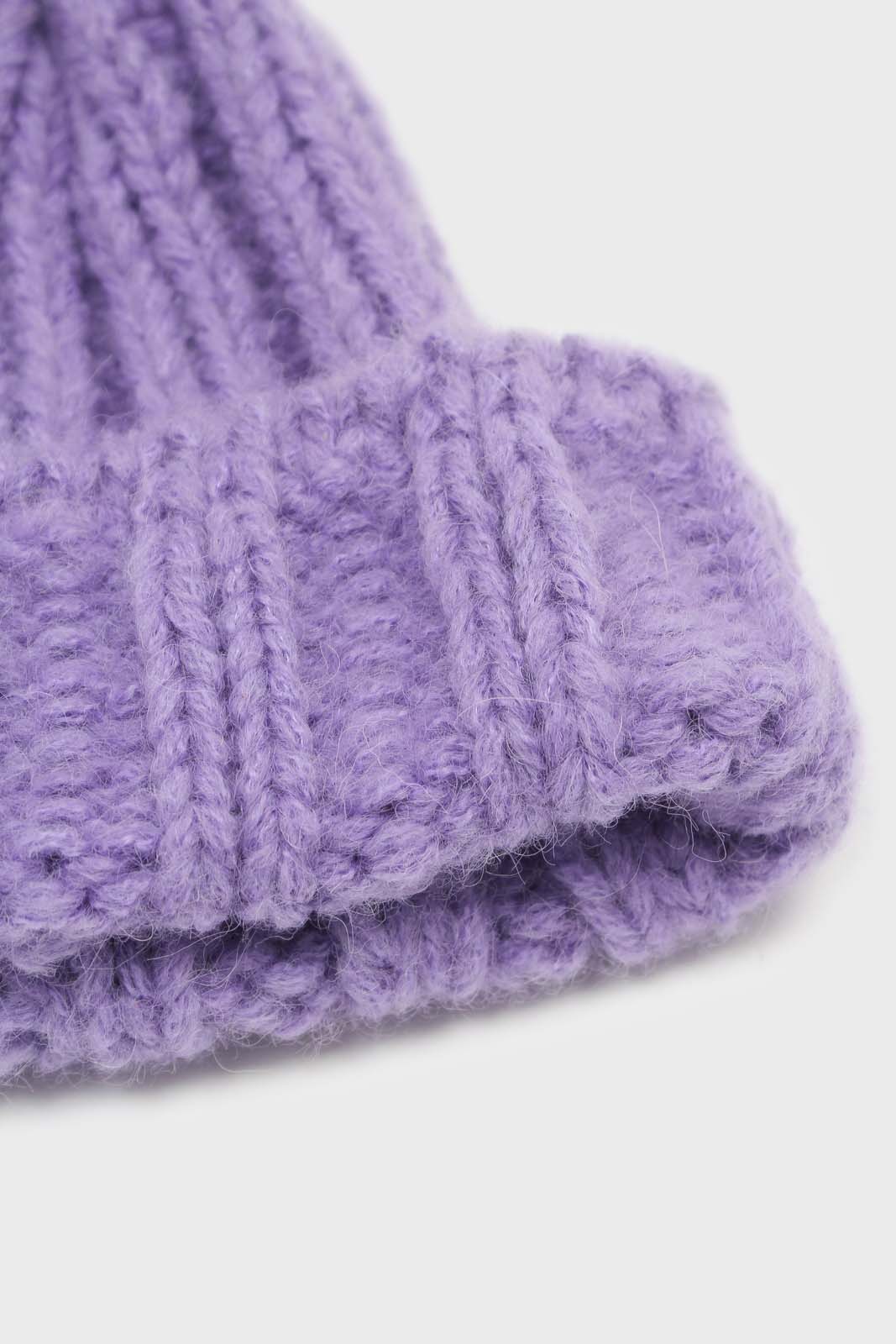 Lilac large ribbed wool beanie hat