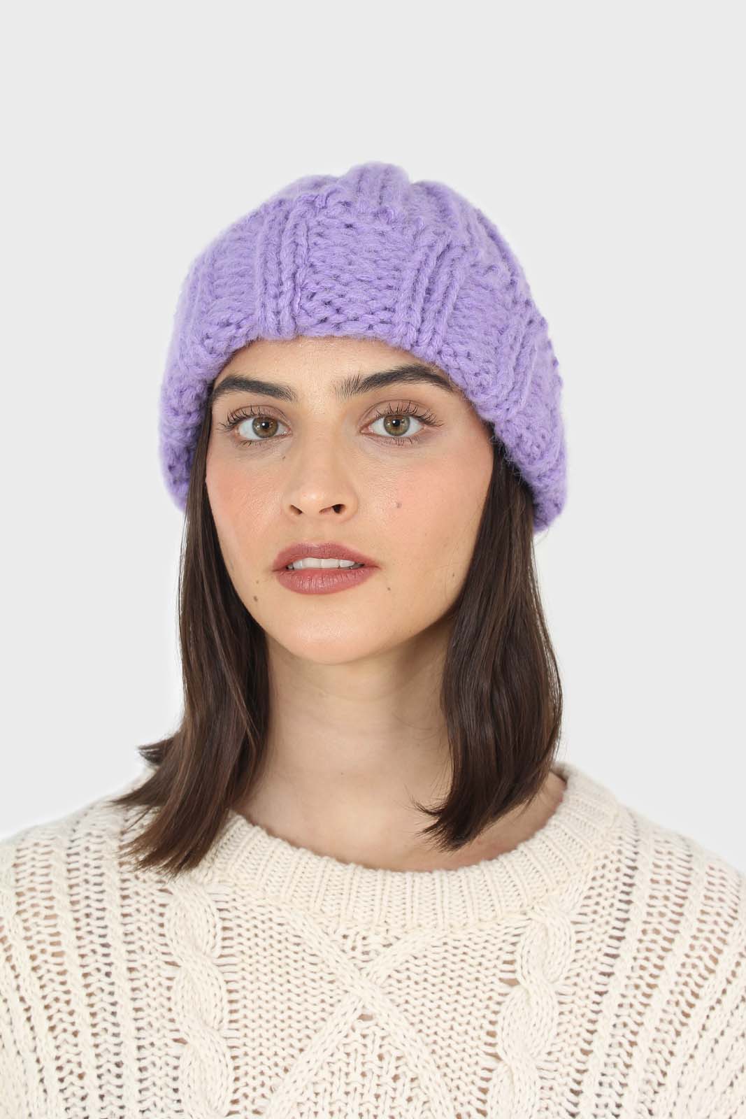 Lilac large ribbed wool beanie hat