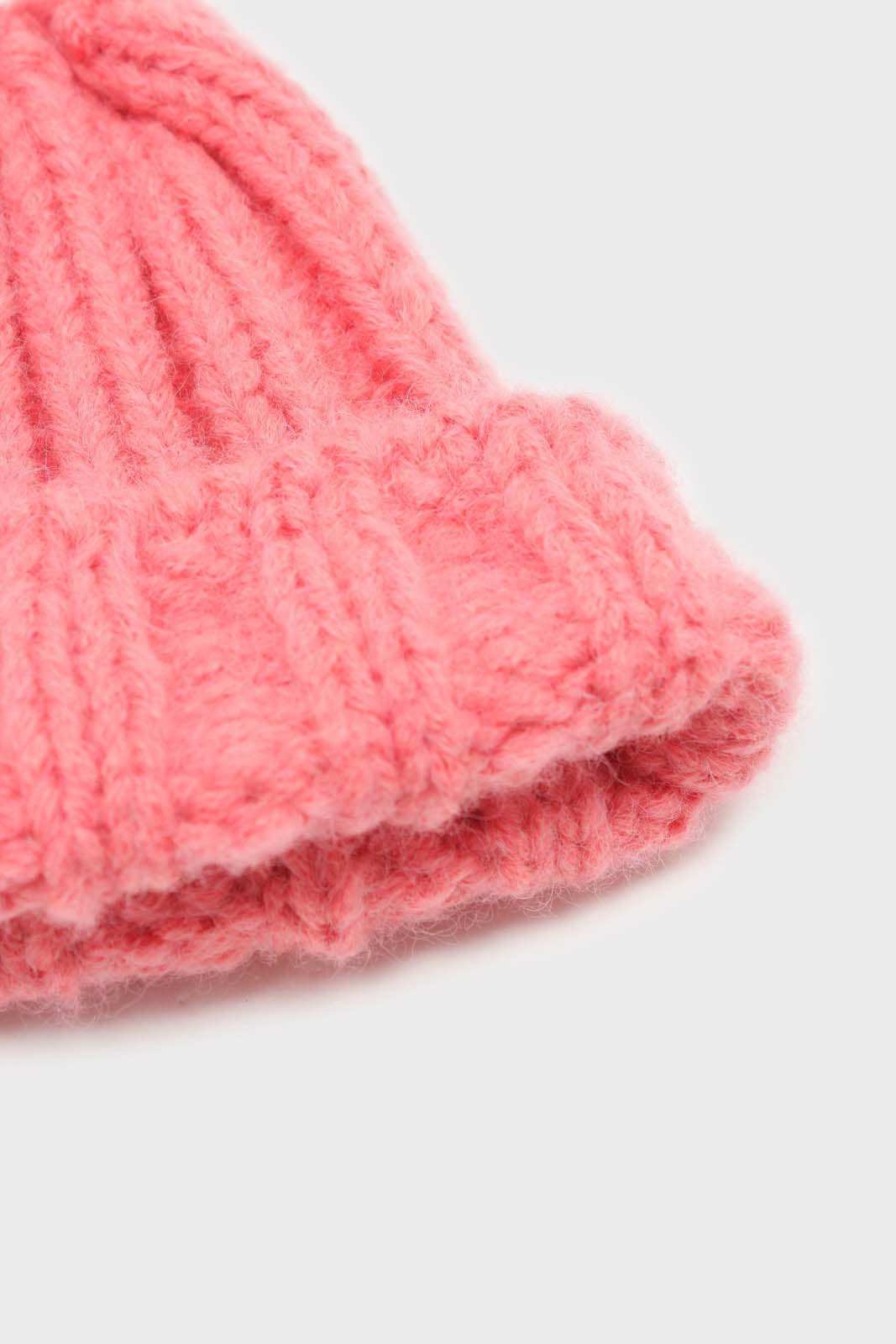 Pink large ribbed wool beanie hat