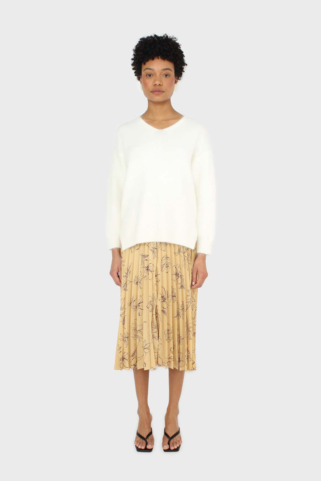 Ivory side slit V neck angora jumper