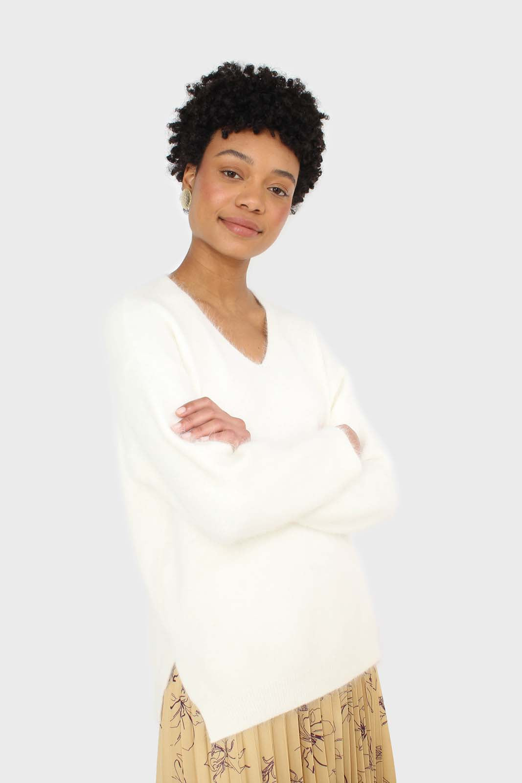 Ivory side slit V neck angora jumper