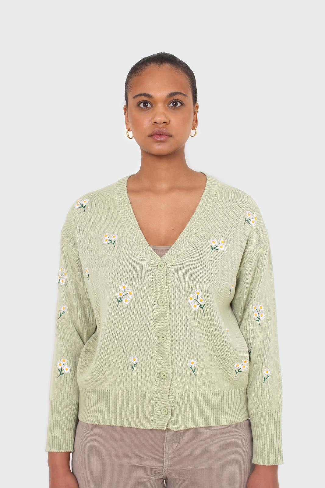 Green embroidered daisies cardigan