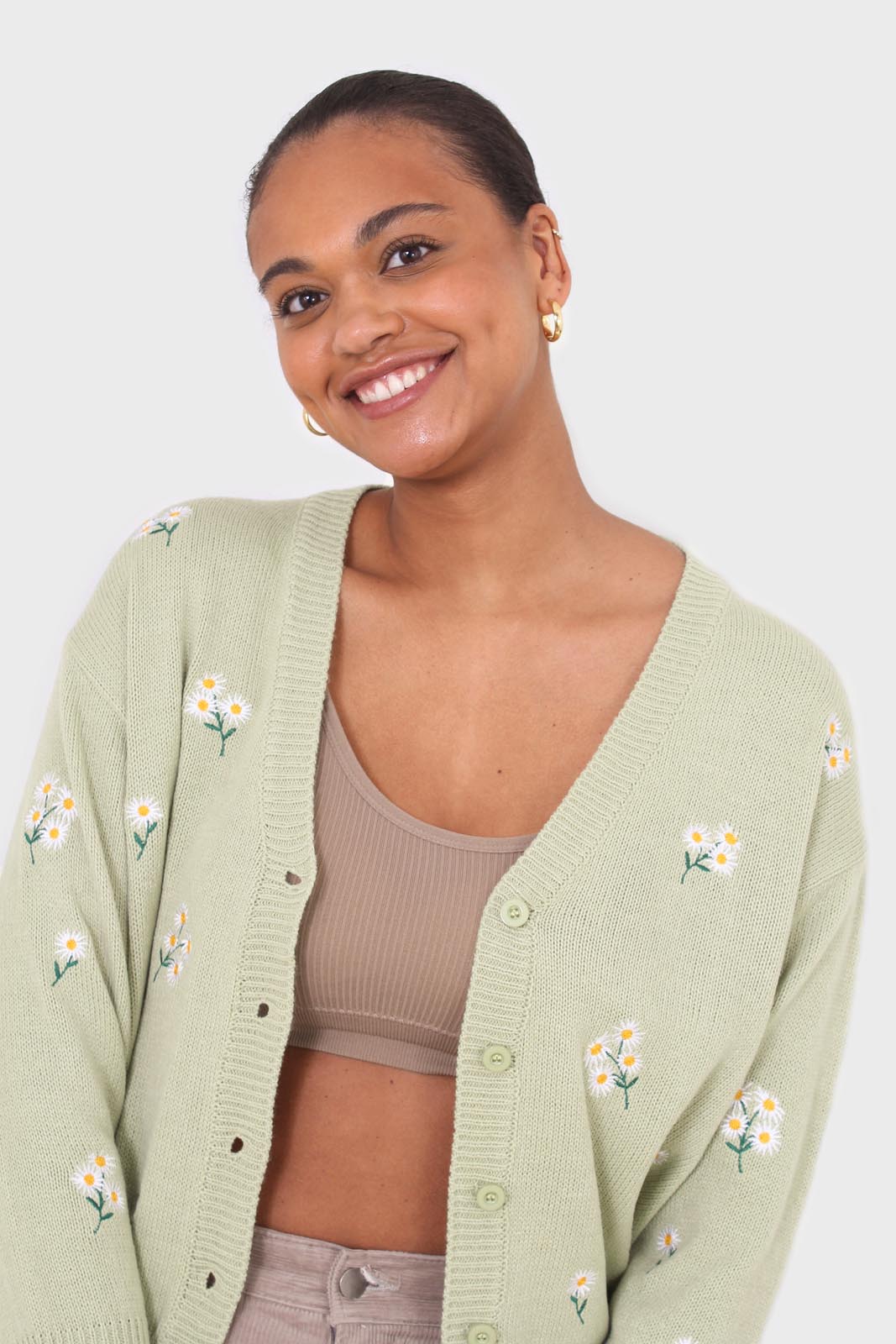Green embroidered daisies cardigan