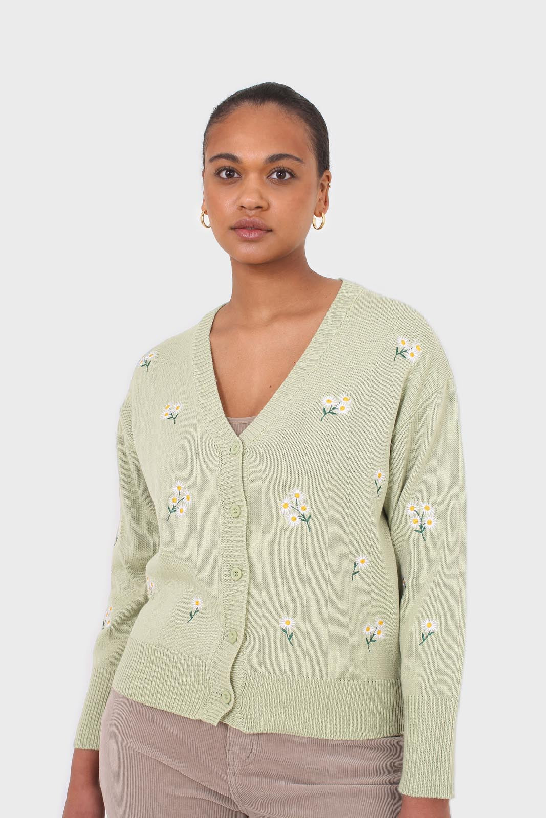 Green embroidered daisies cardigan