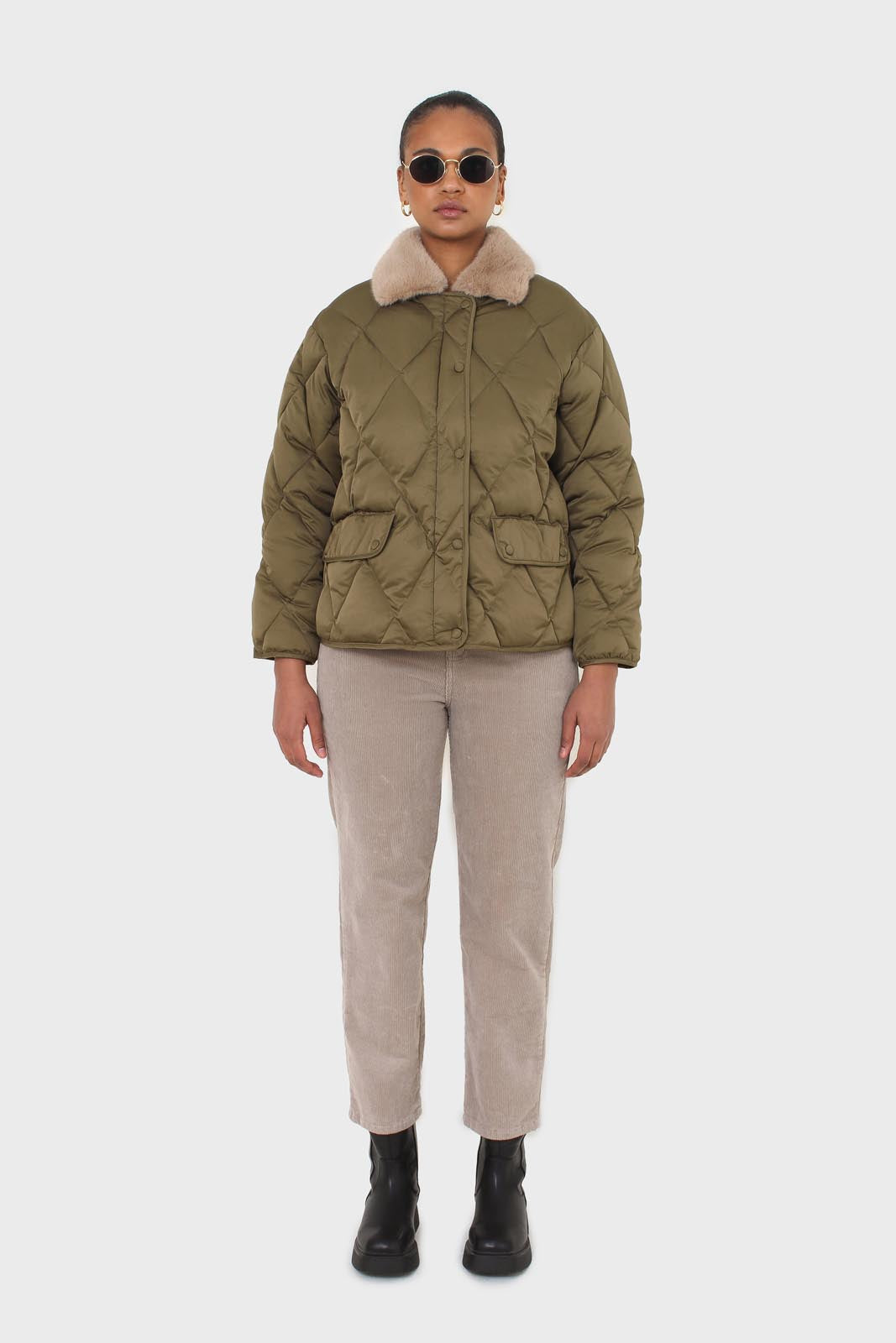 Khaki faux fur collar diamond puffer jacket