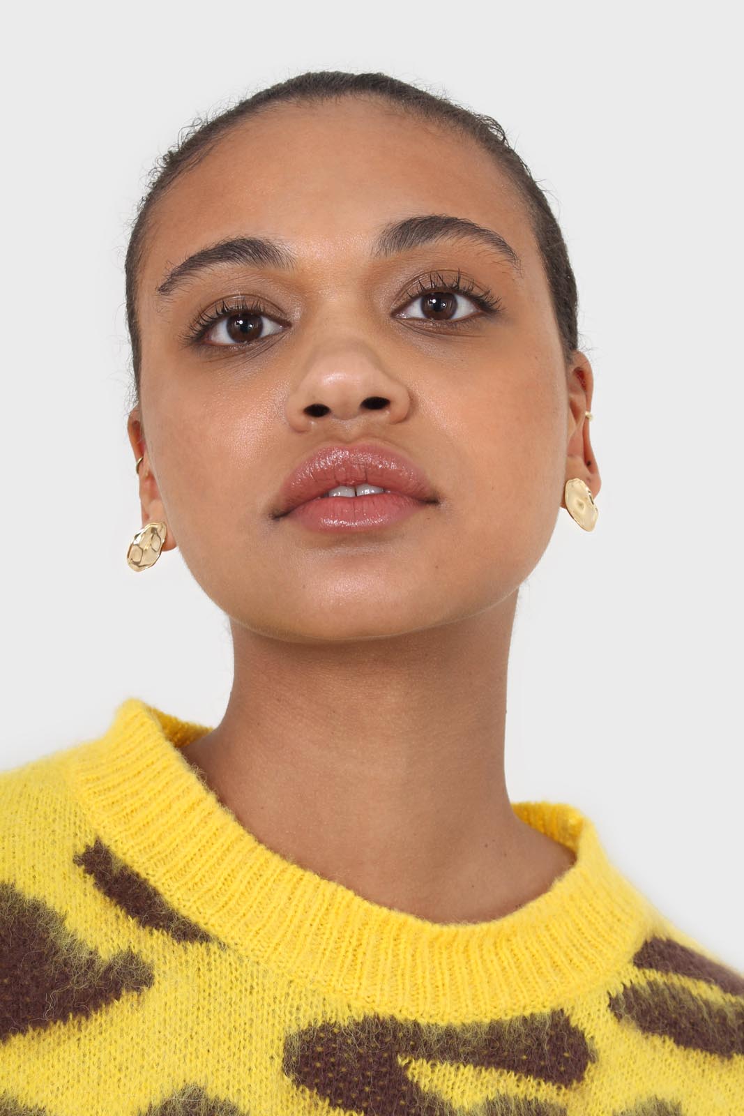 Yellow and brown brushed leopard knit tee