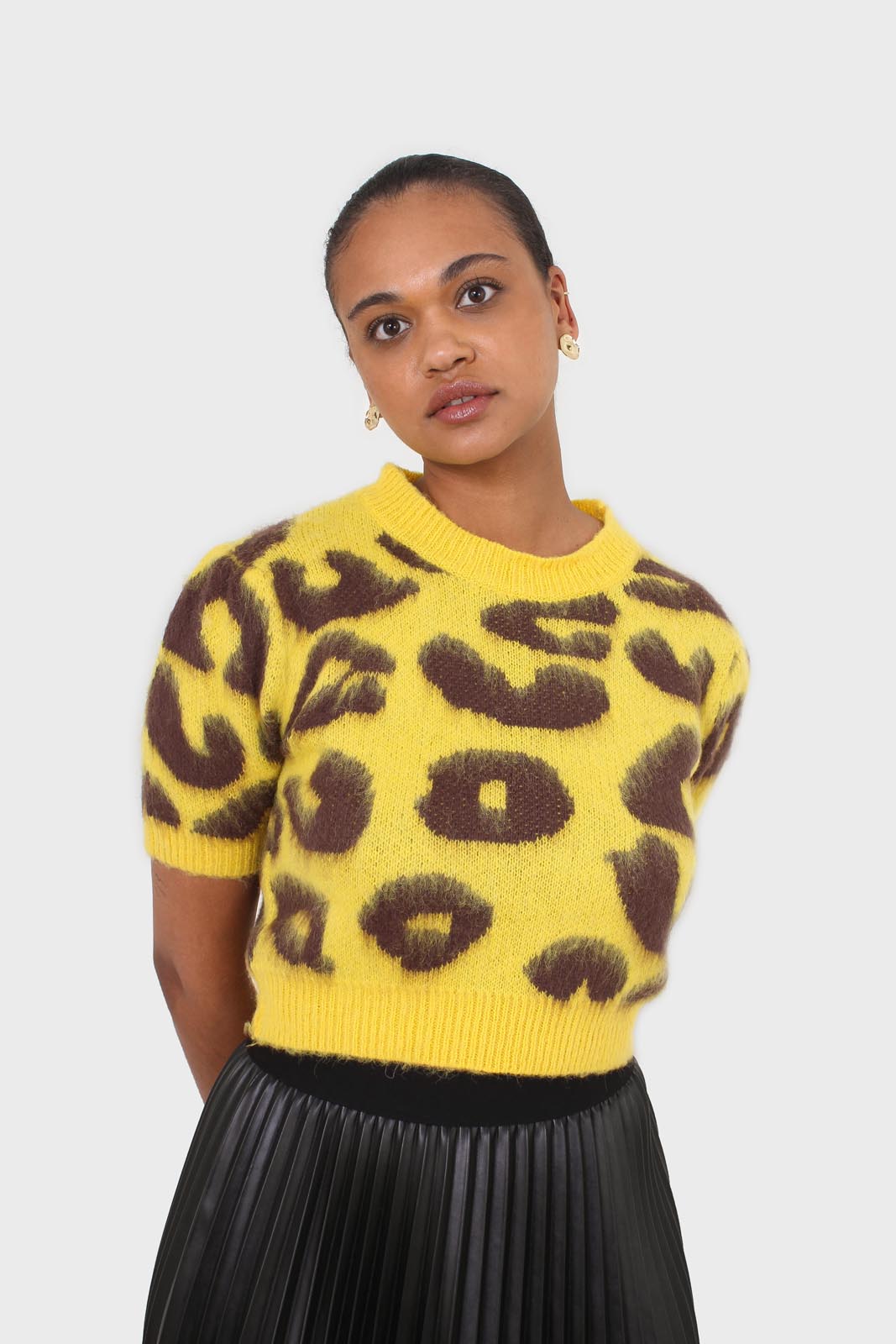 Yellow and brown brushed leopard knit tee