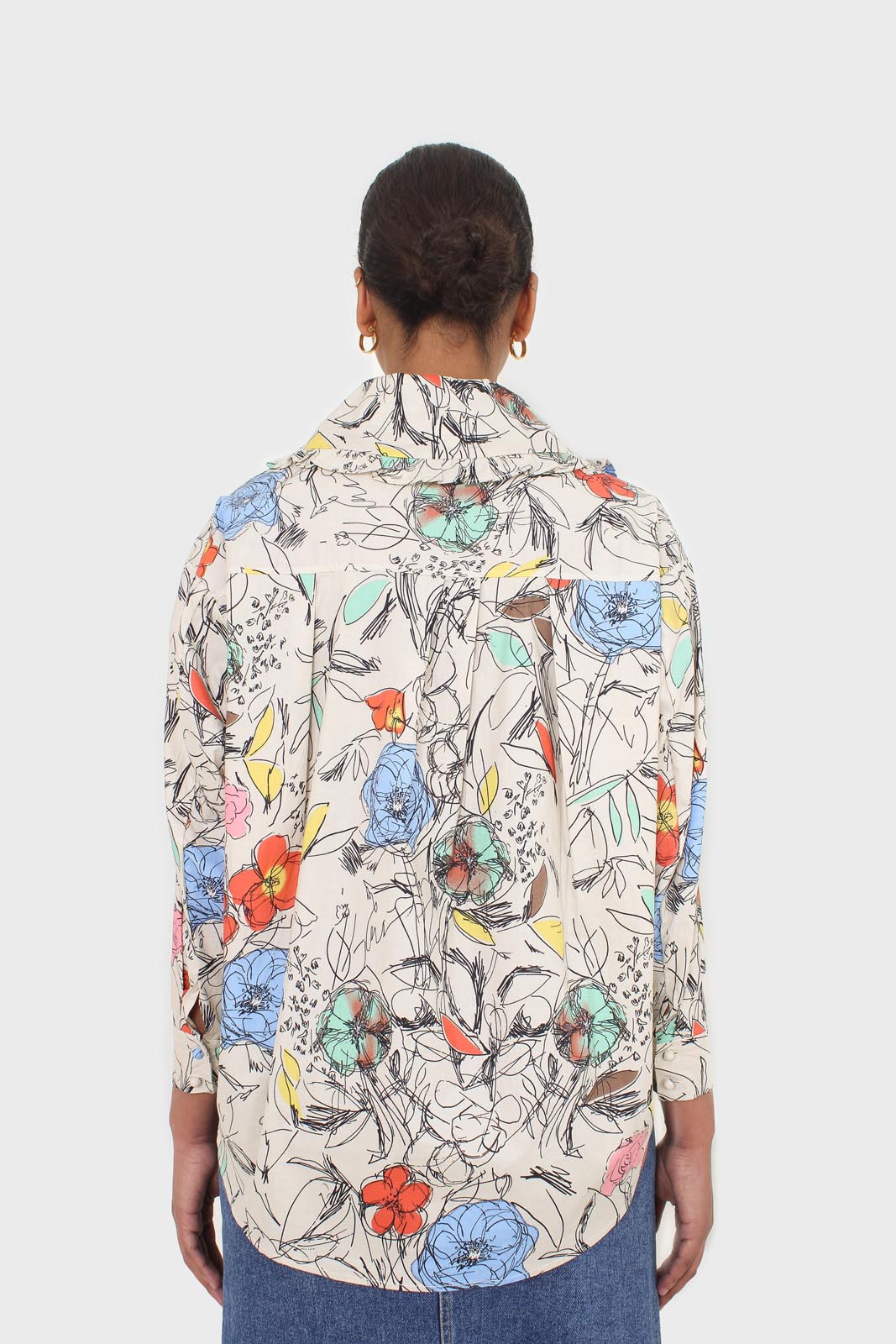 Ivory sketch print large collar blouse