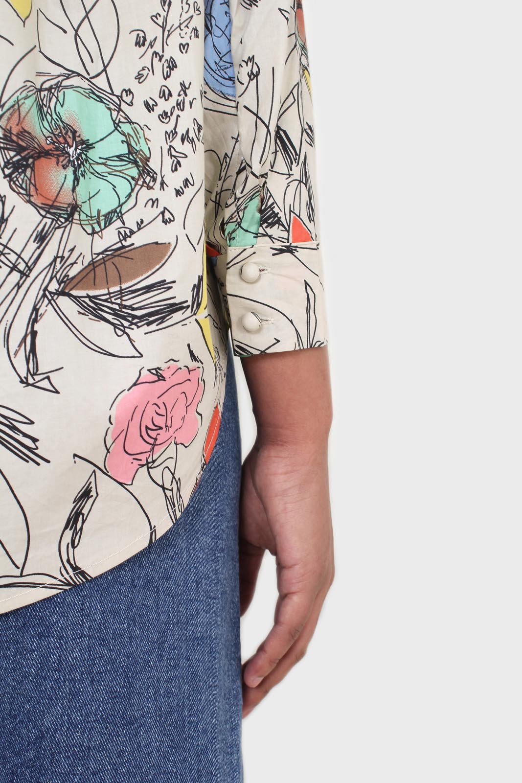 Ivory sketch print large collar blouse