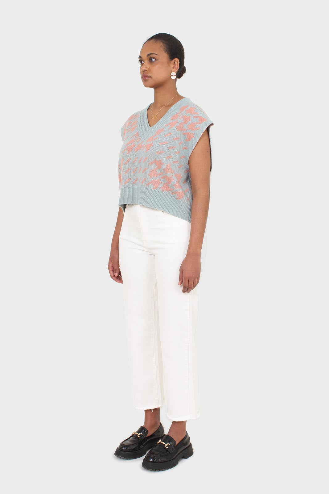Blue and pink giant houndstooth sweater vest