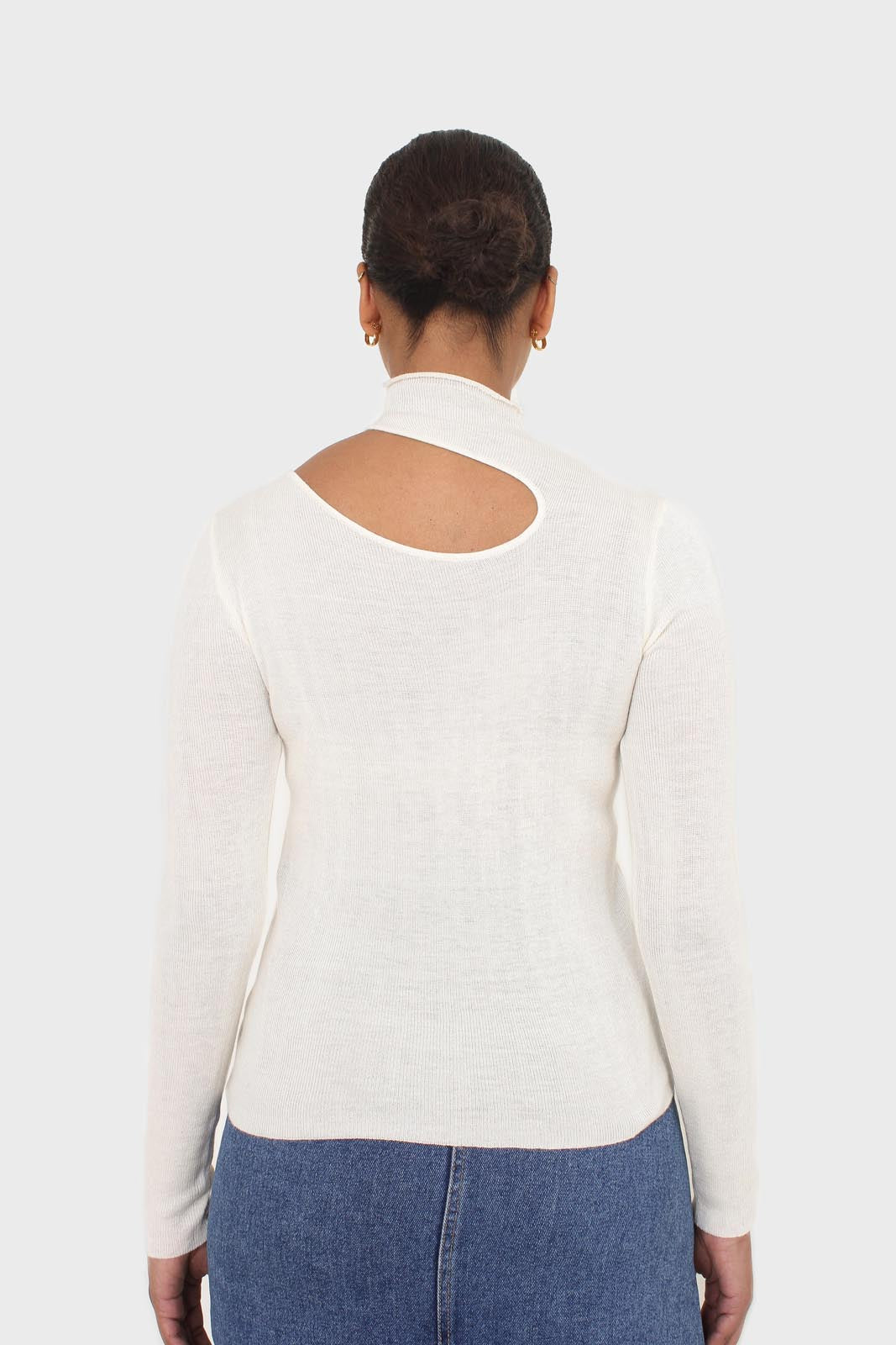 Ivory large cut out fitted knit turtleneck